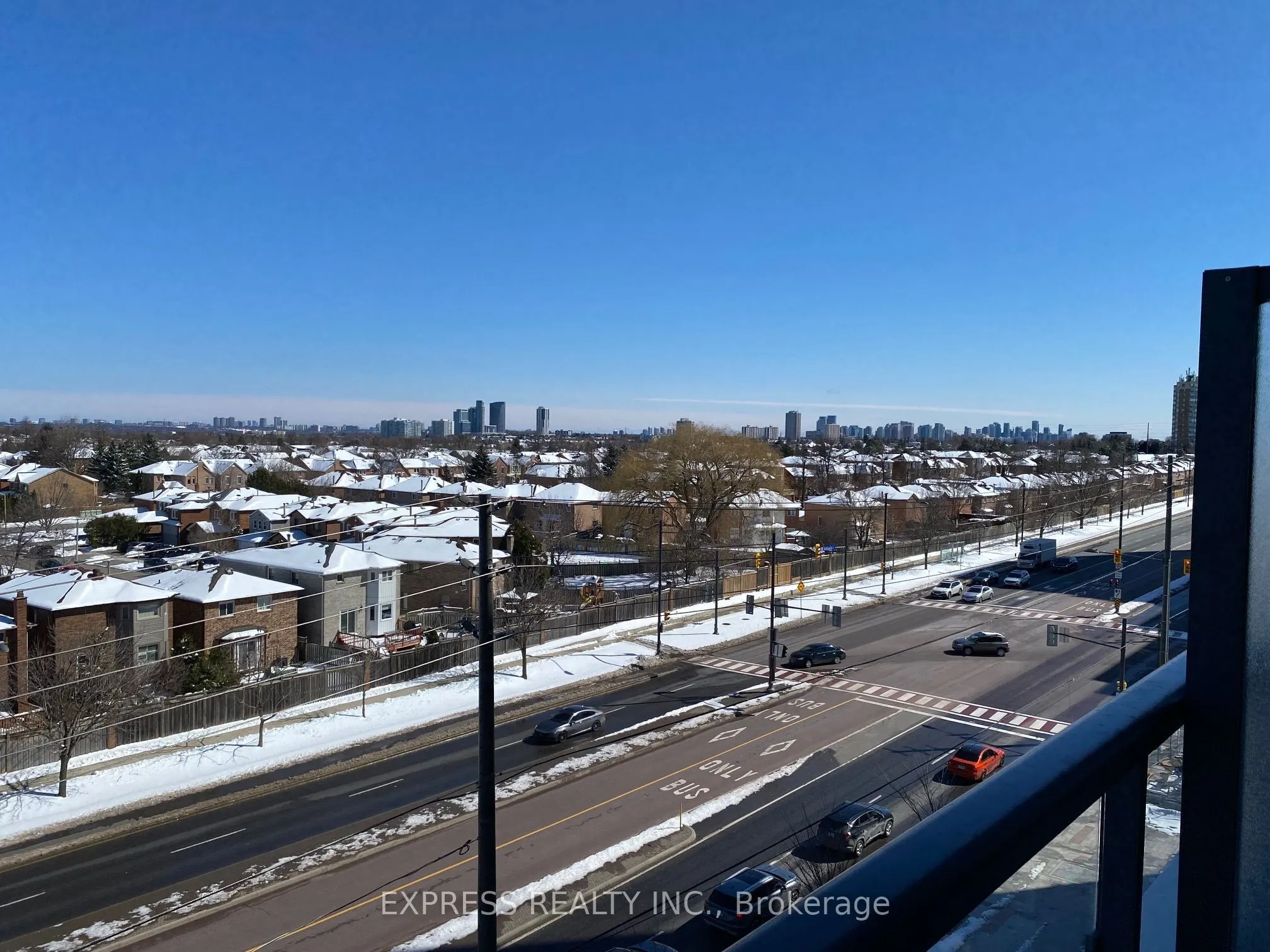 7950 Bathurst Street #608
