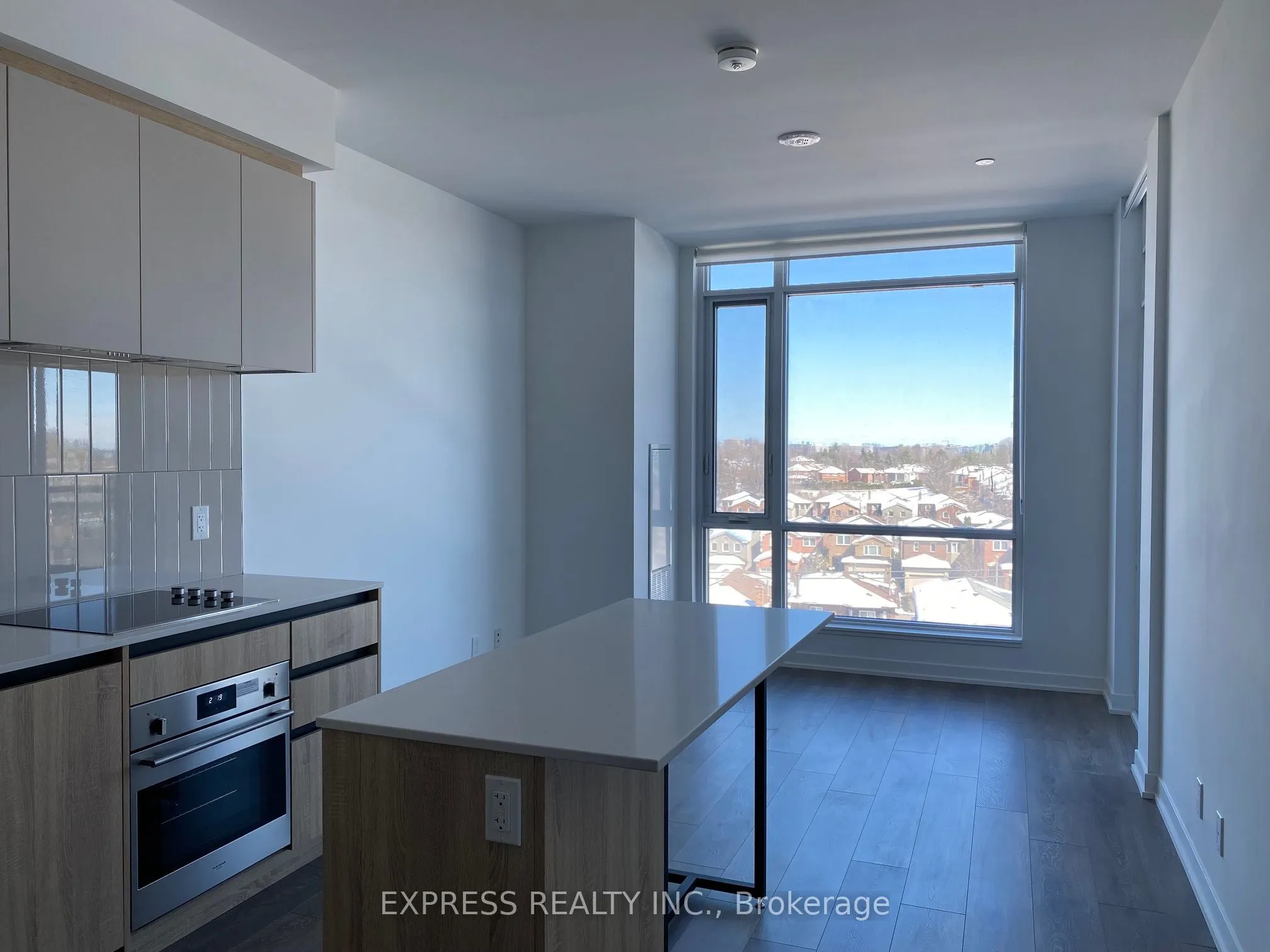 7950 Bathurst Street #608