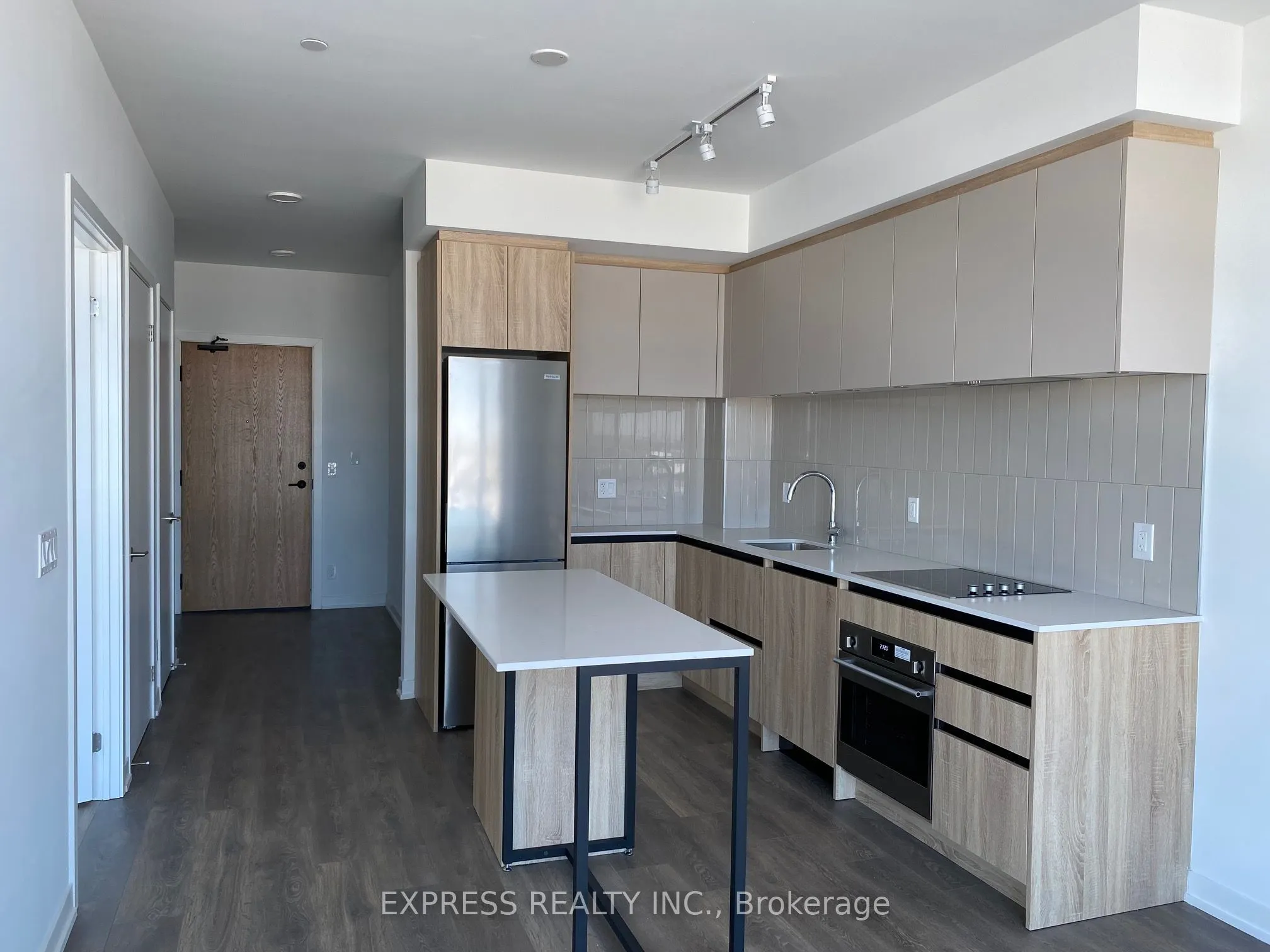 7950 Bathurst Street #608