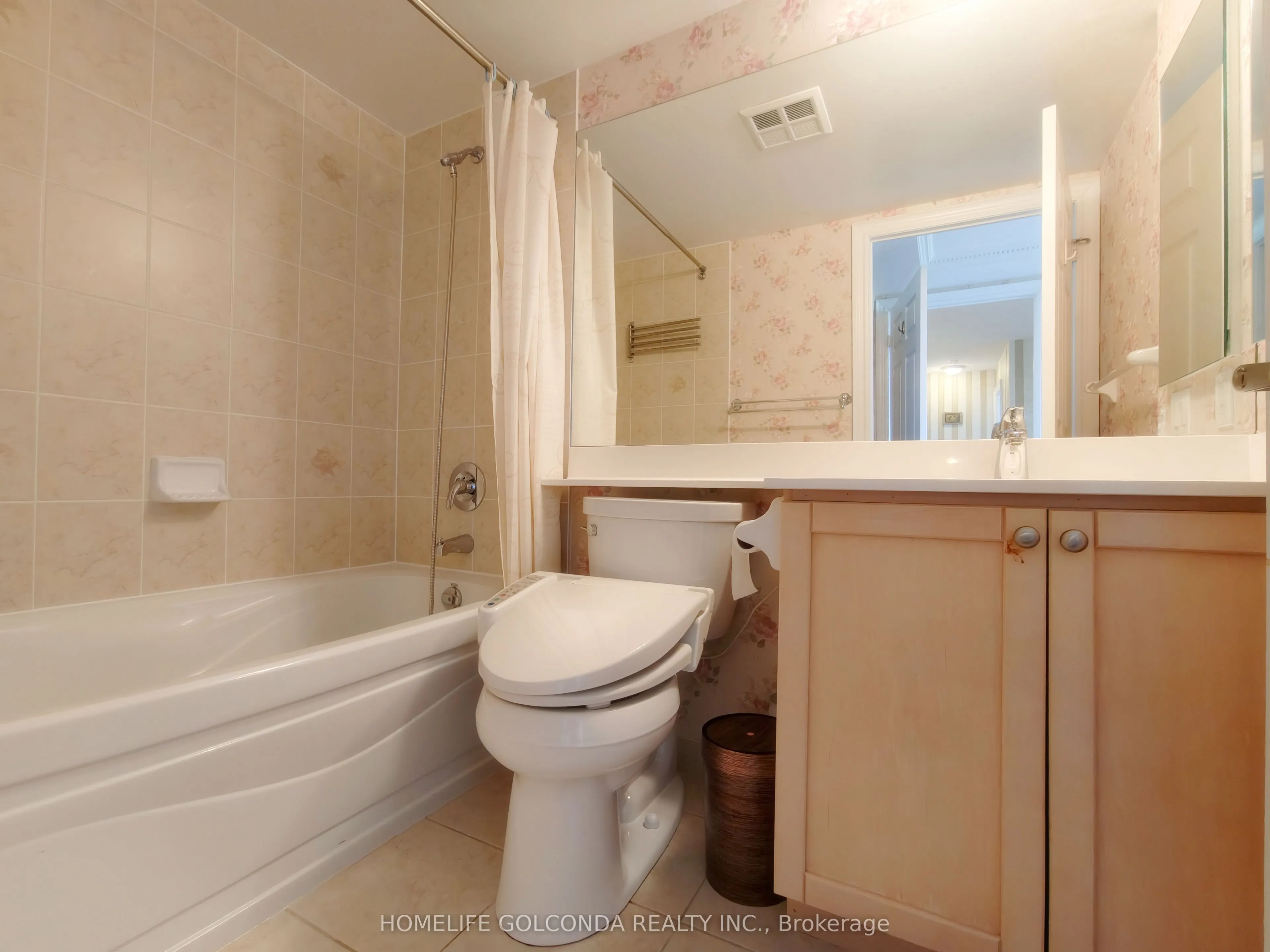 33 Cox Boulevard #720