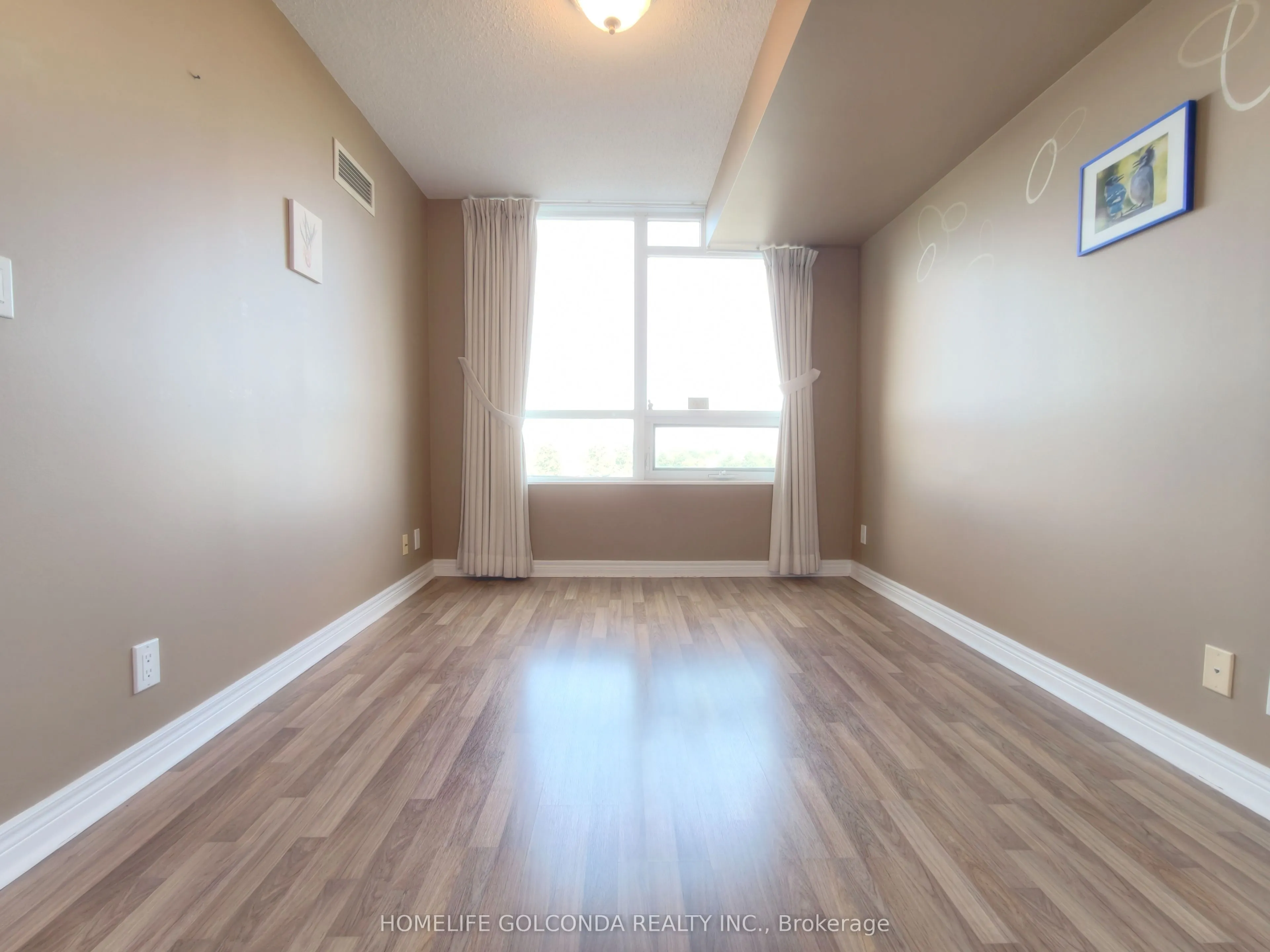 33 Cox Boulevard #720