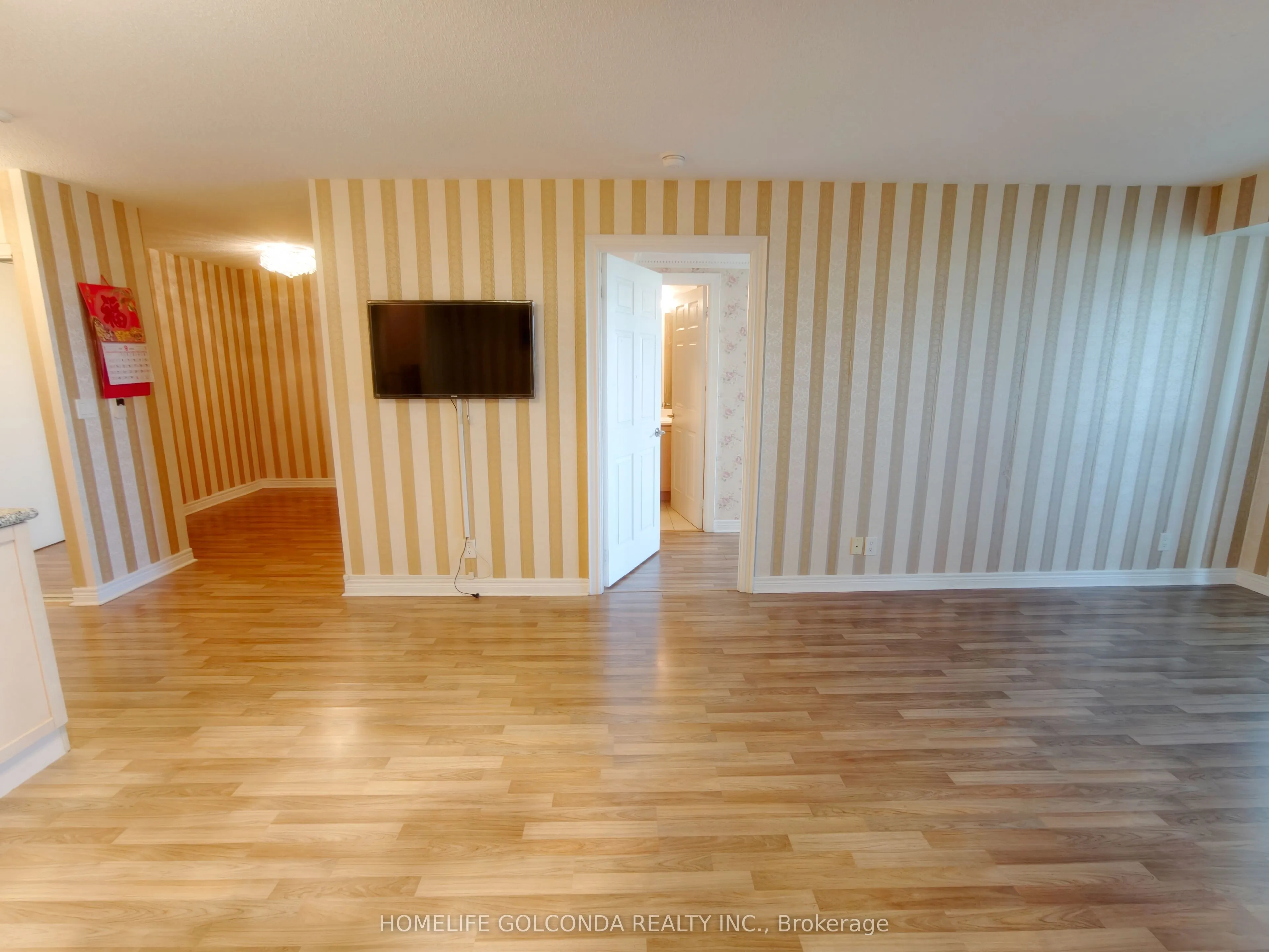 33 Cox Boulevard #720