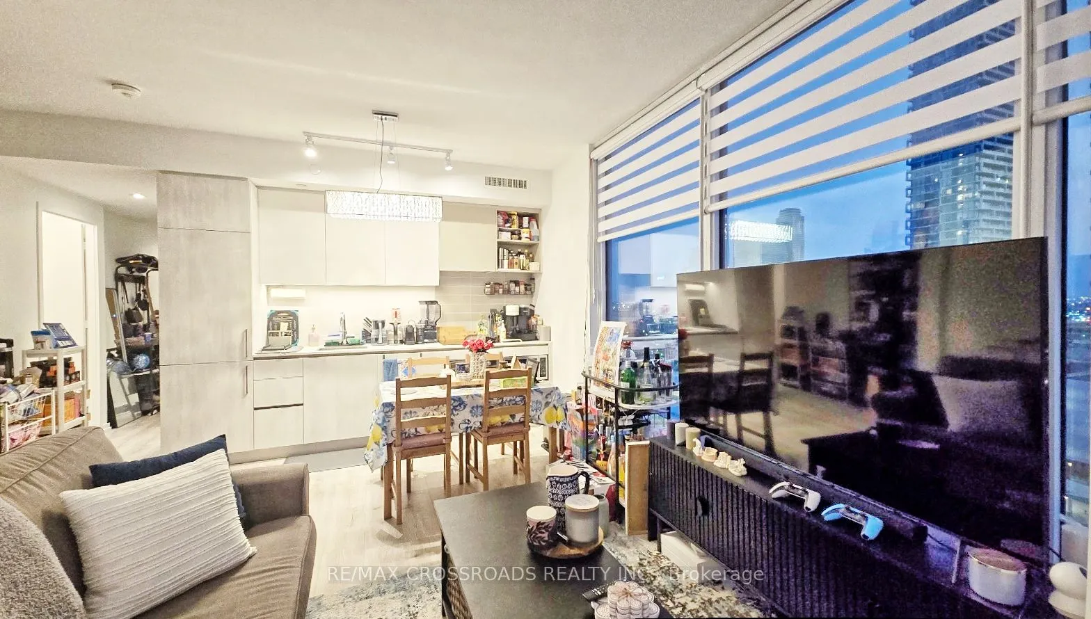 1000 Portage Parkway #1611