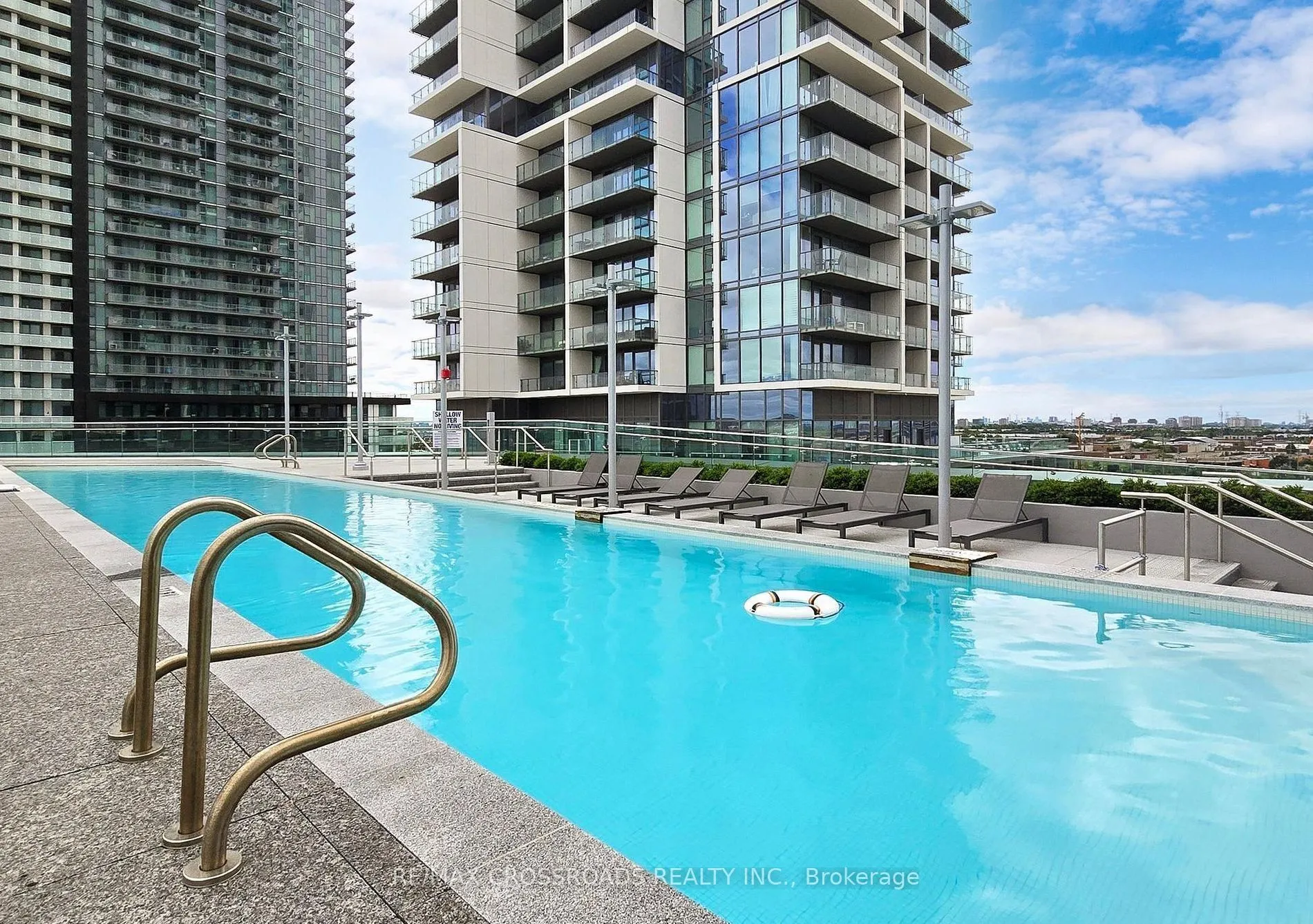 1000 Portage Parkway #1611