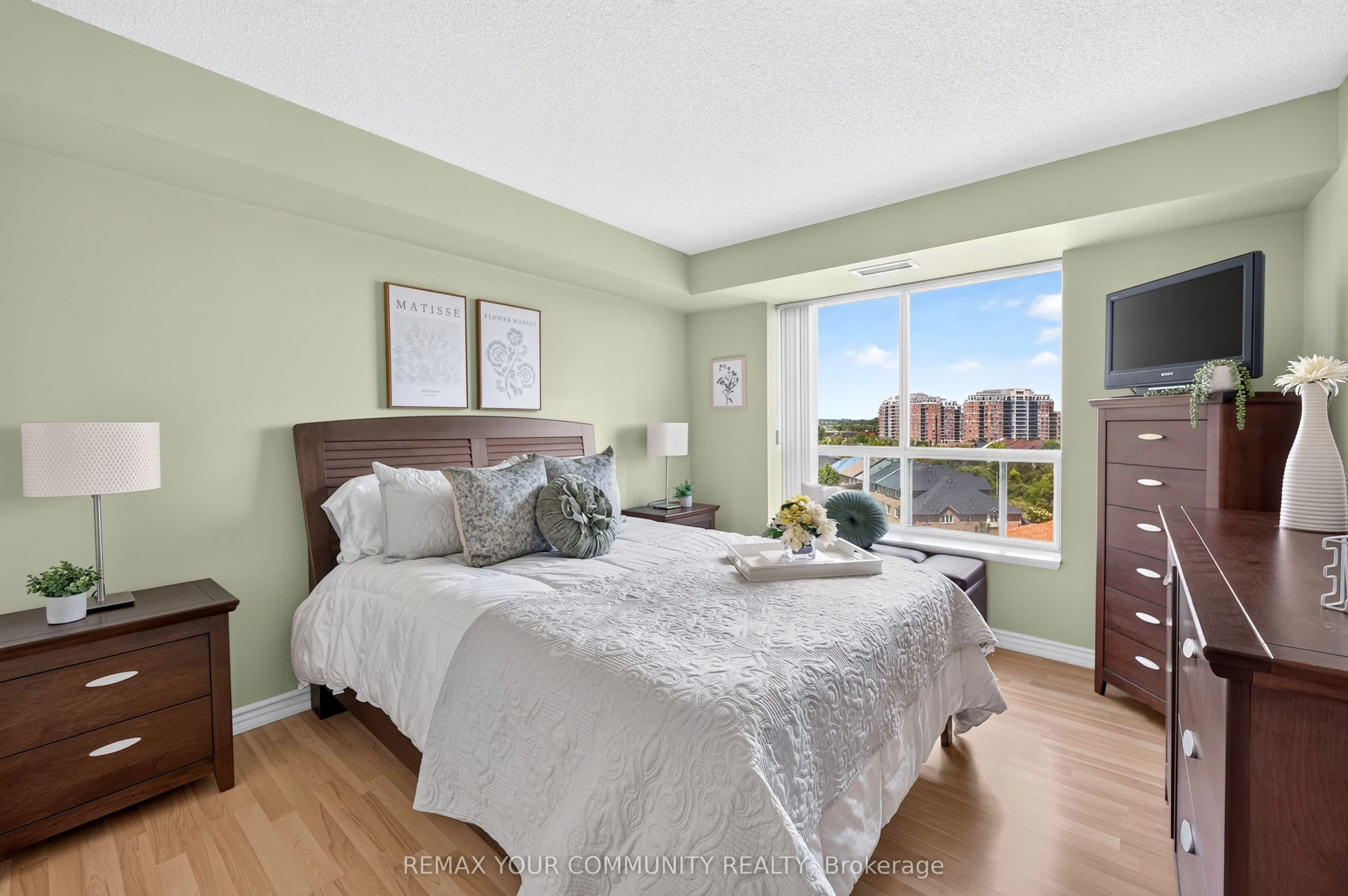 3 ELLESMERE Street #721