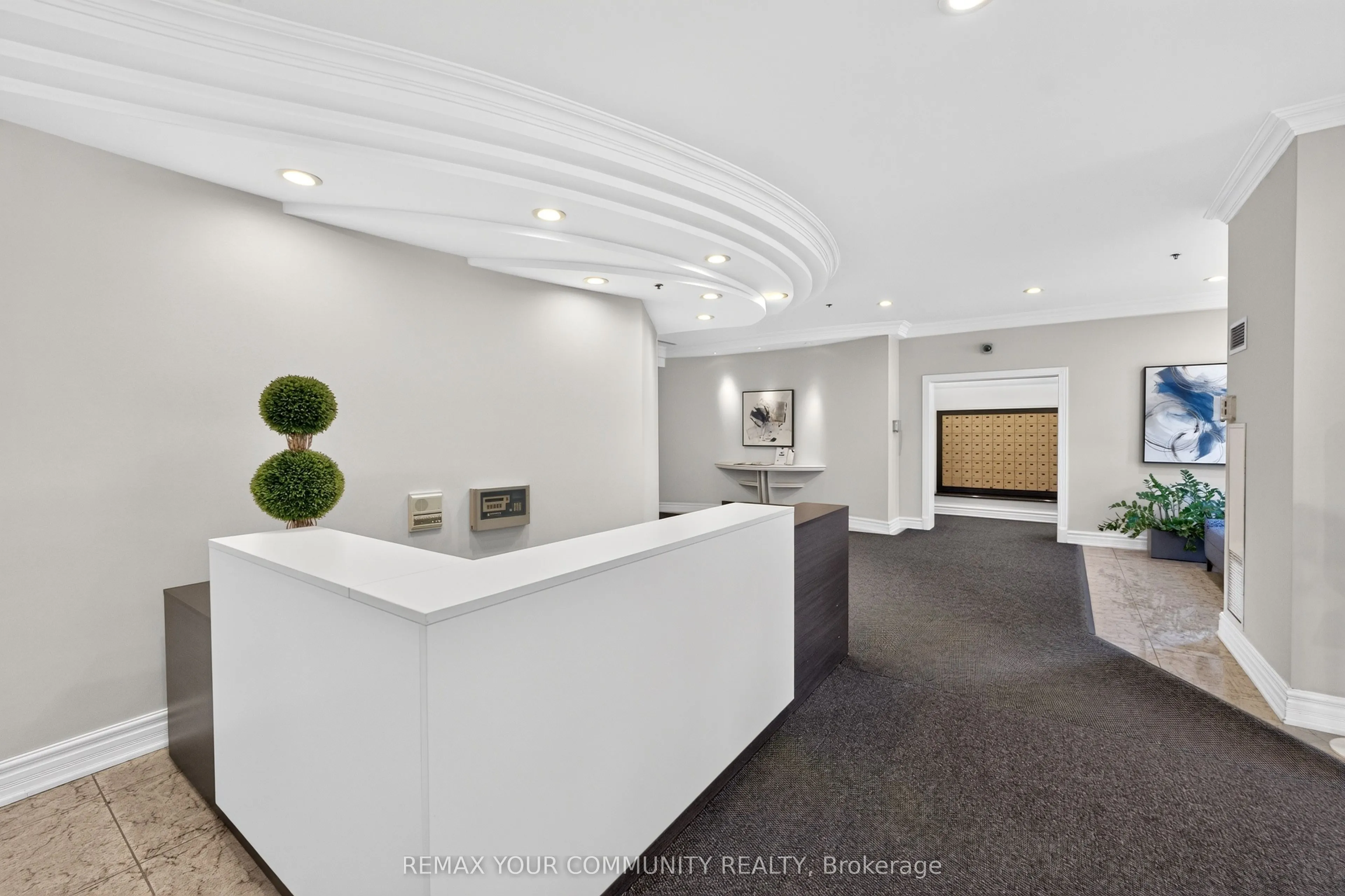 3 ELLESMERE Street #721