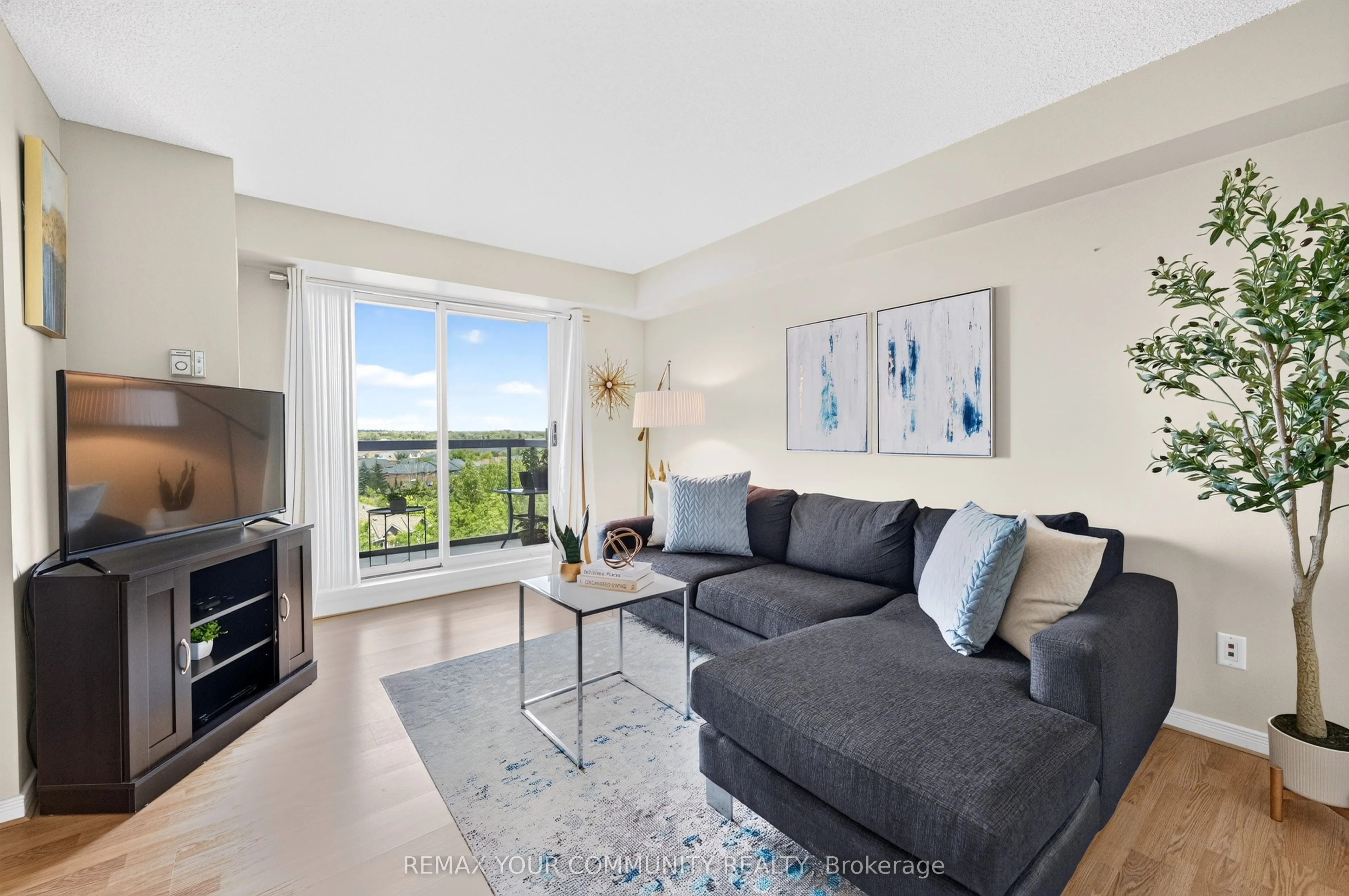 3 ELLESMERE Street #721