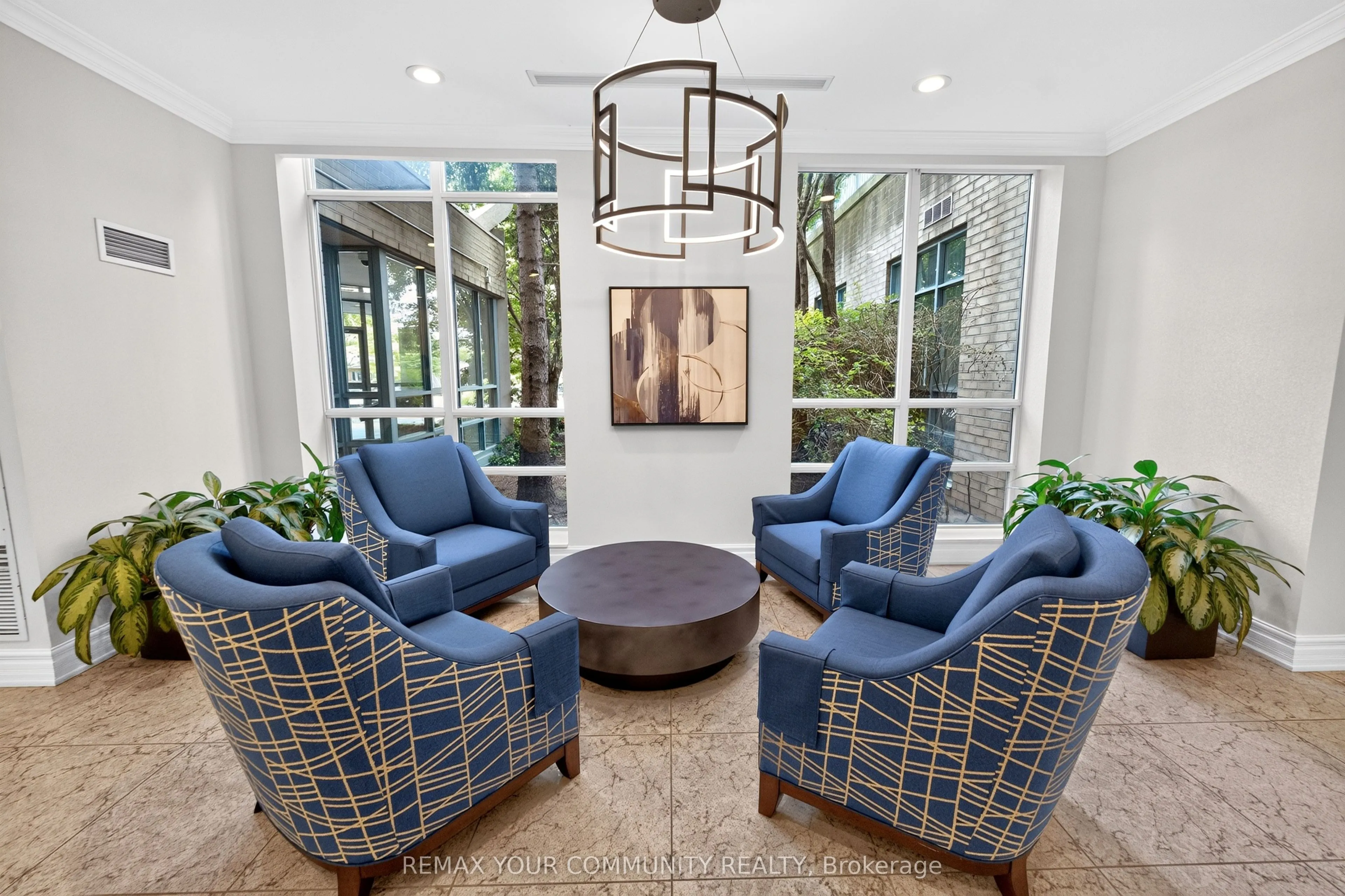 3 ELLESMERE Street #721