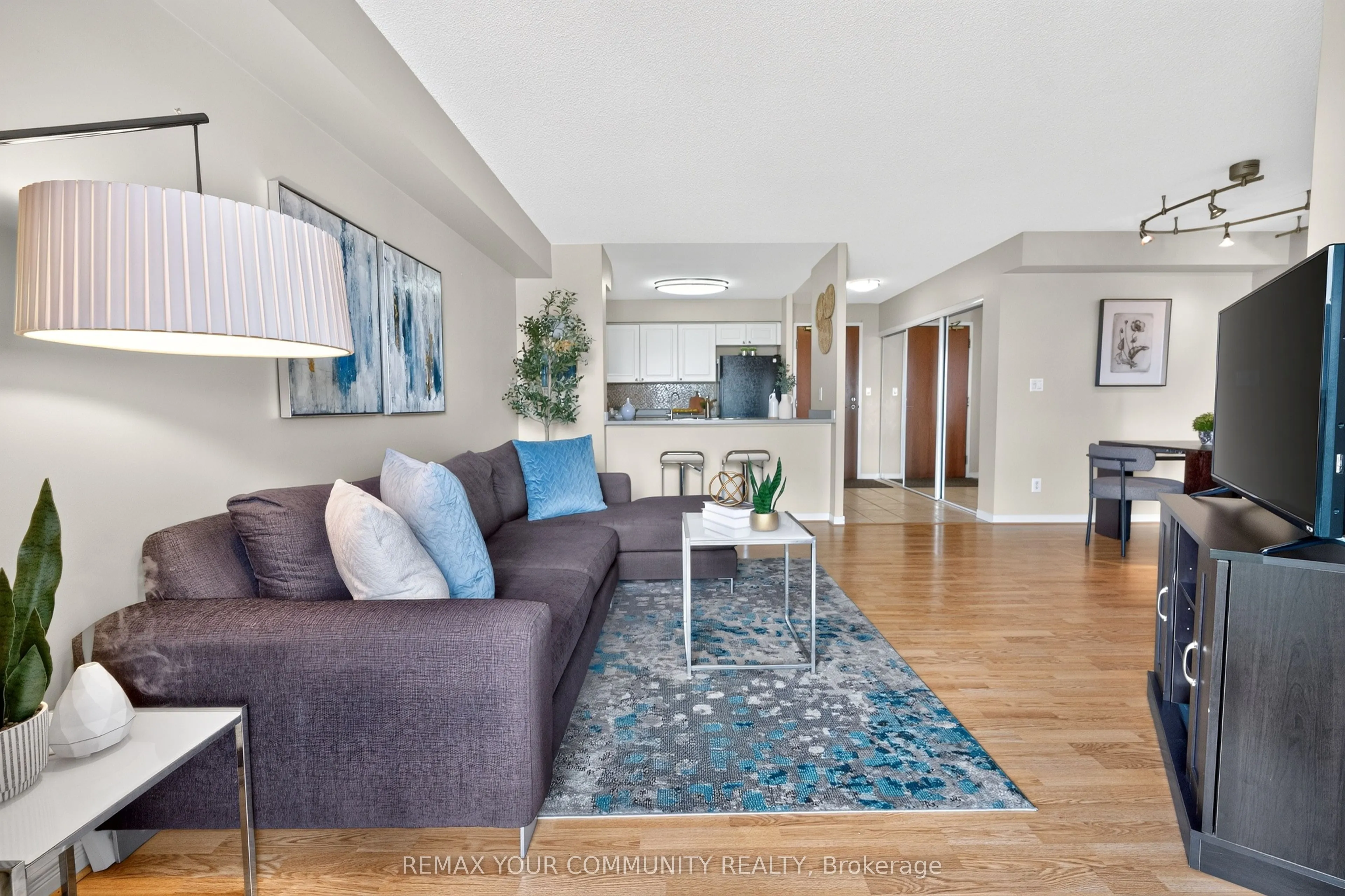 3 ELLESMERE Street #721