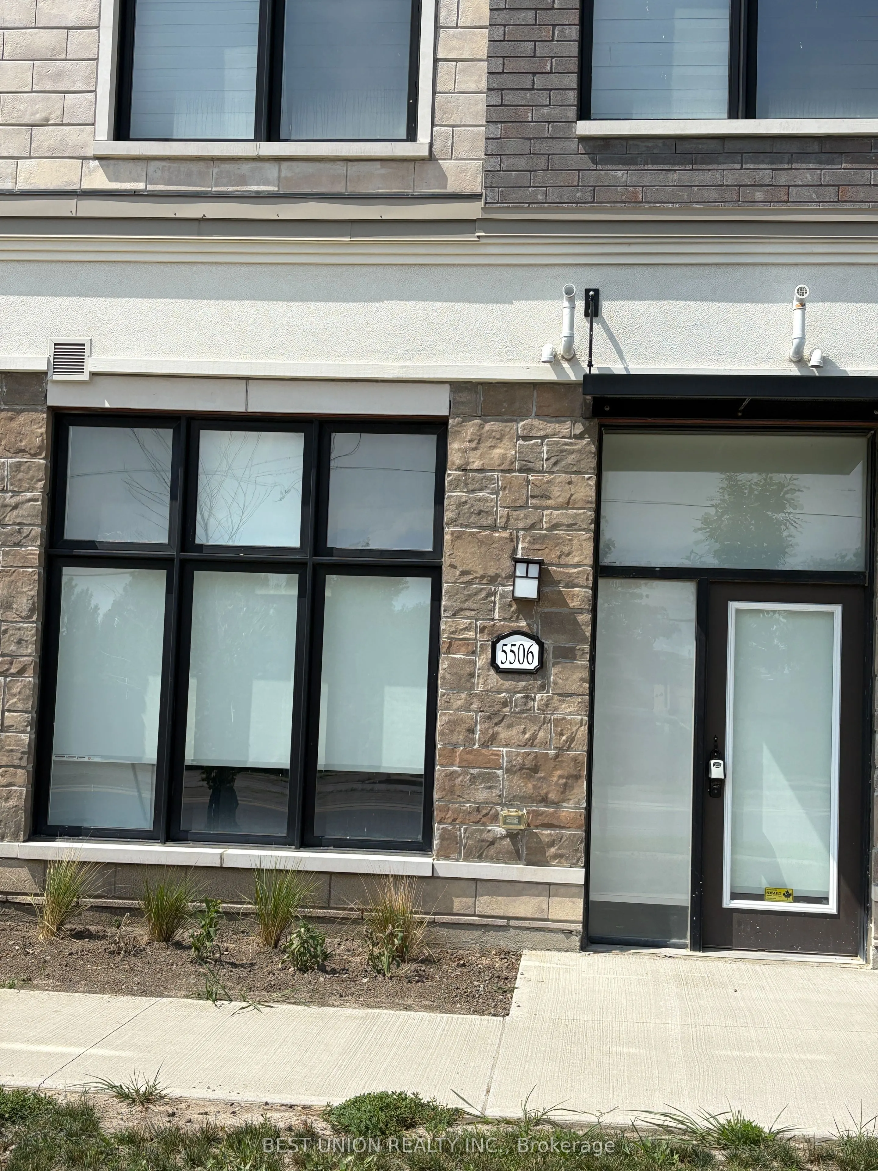5506 Main Street