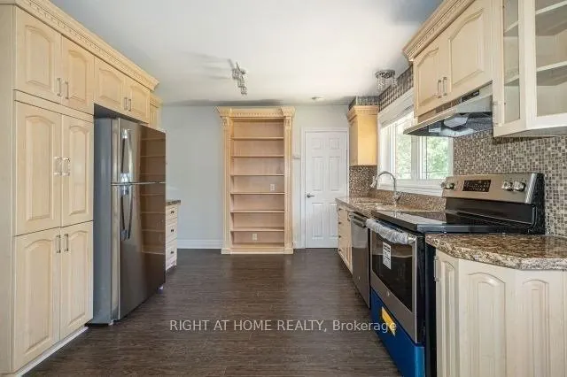 52 Eagle Street #Main