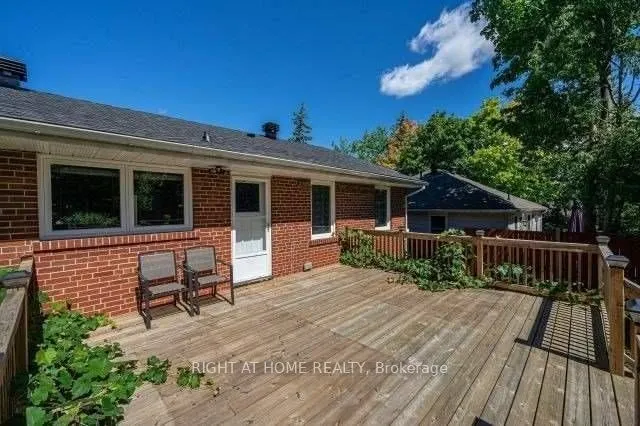 52 Eagle Street #Main