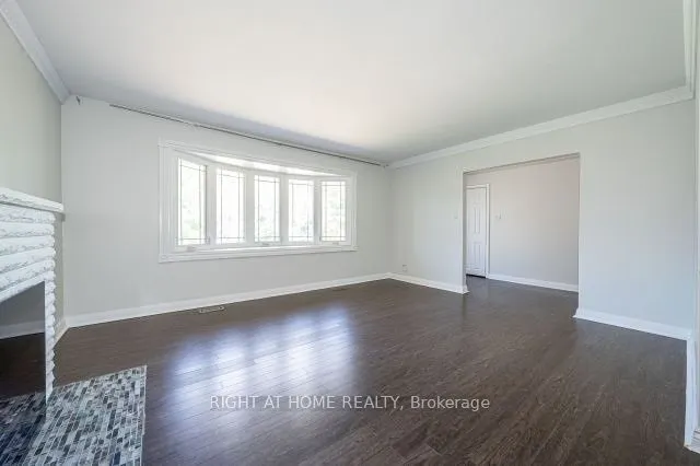 52 Eagle Street #Main