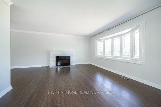 52 Eagle Street #Main