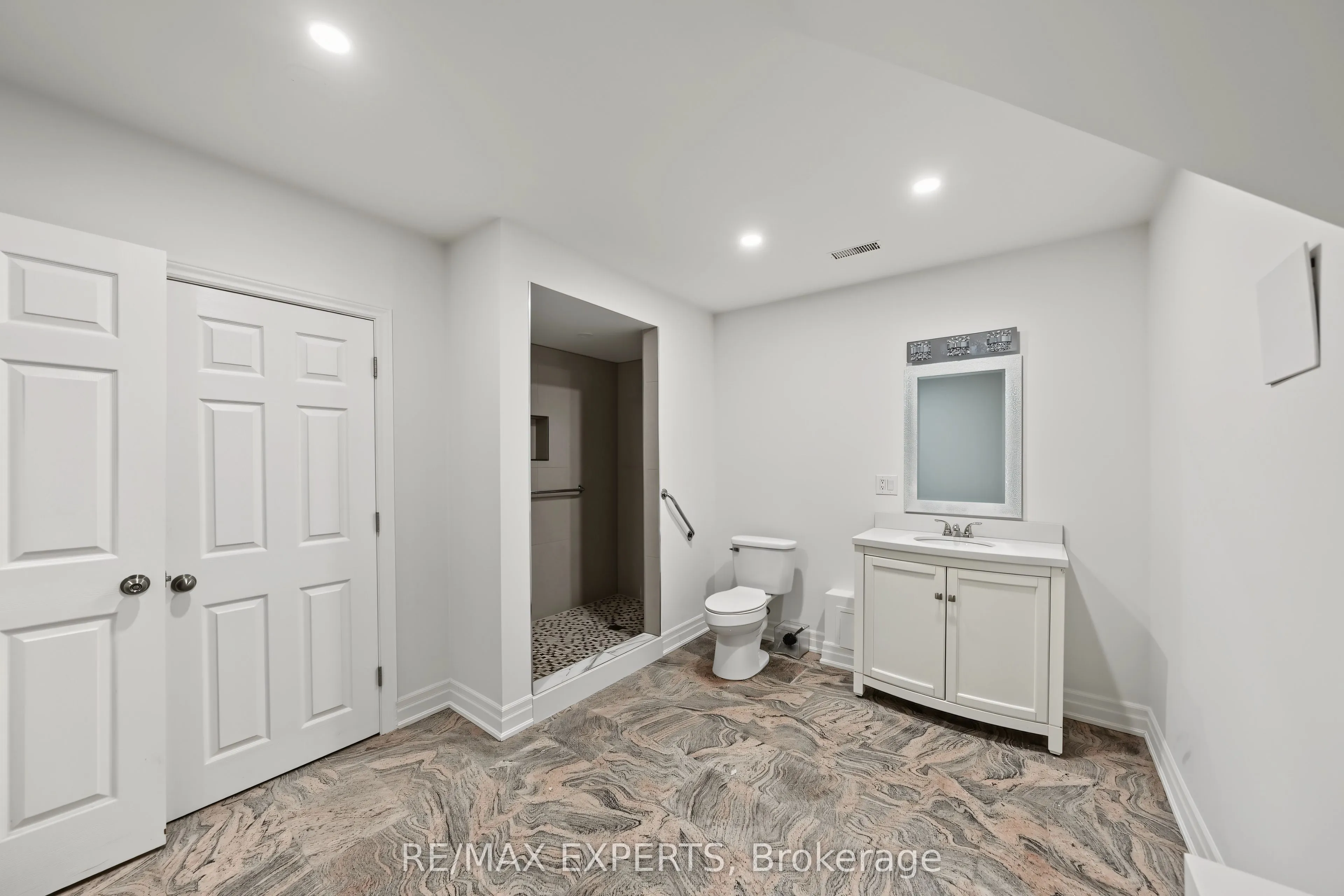99 Dianawood Ridge #Basement