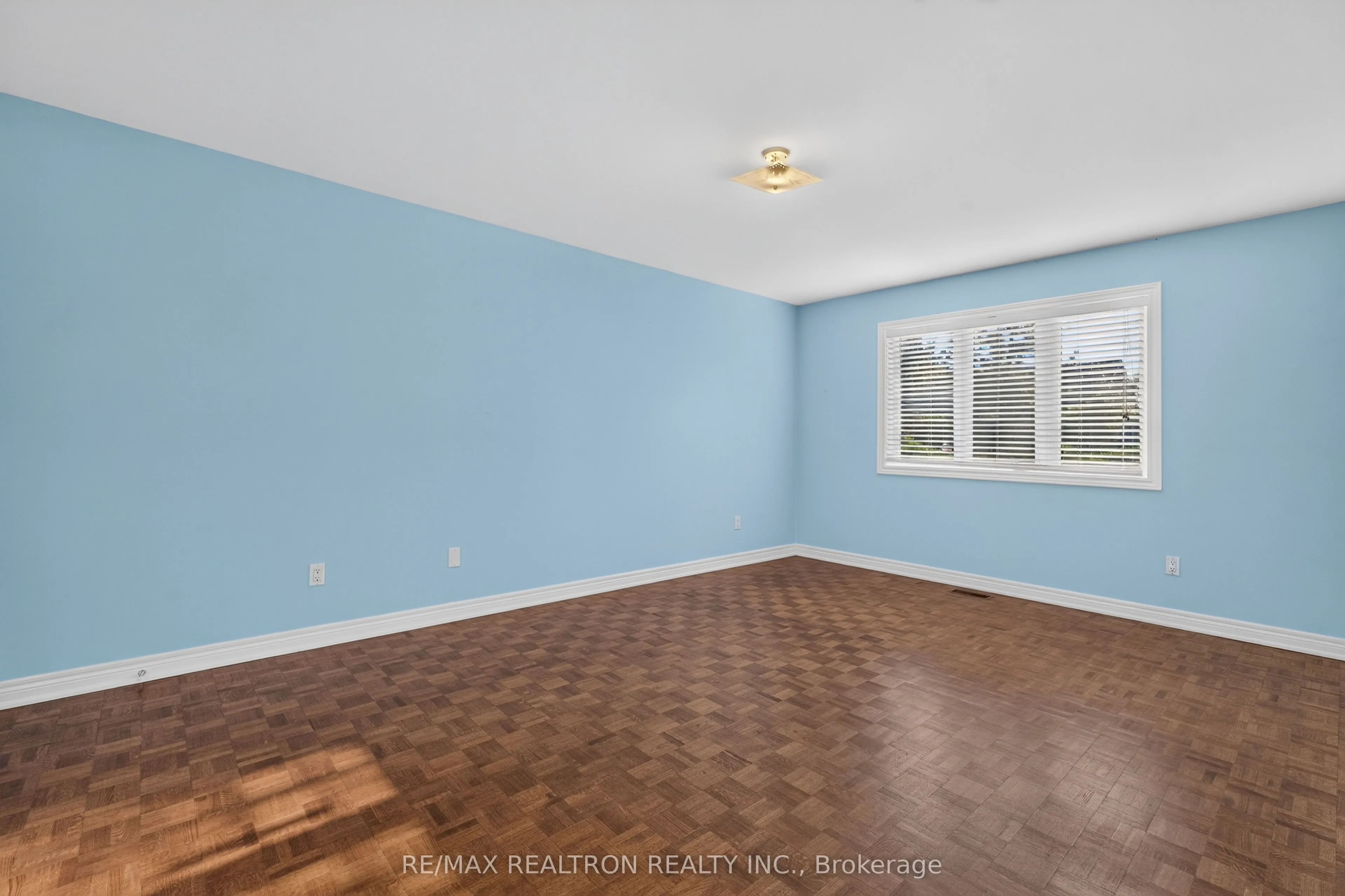 12 Loudon Crescent