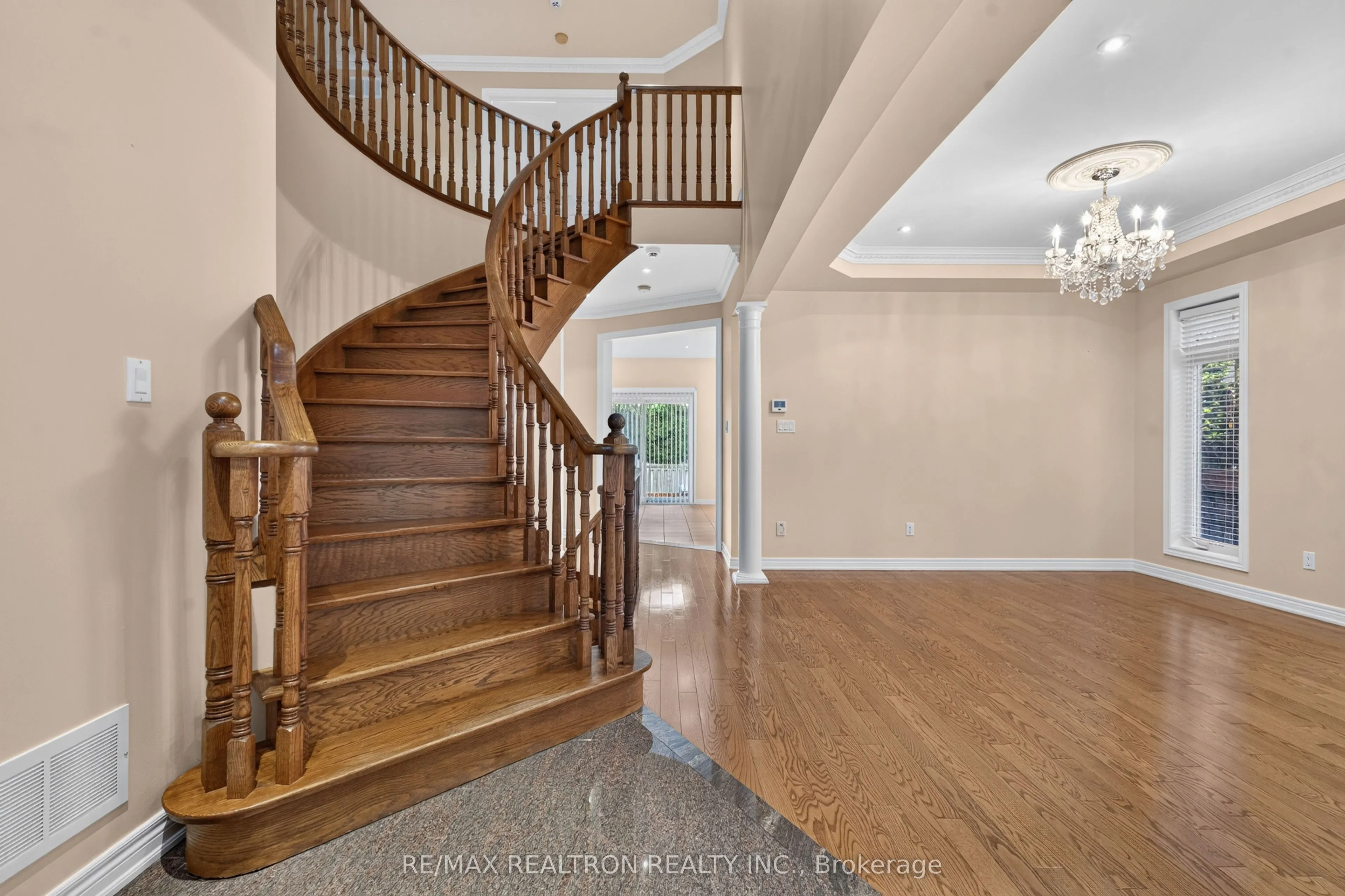 12 Loudon Crescent