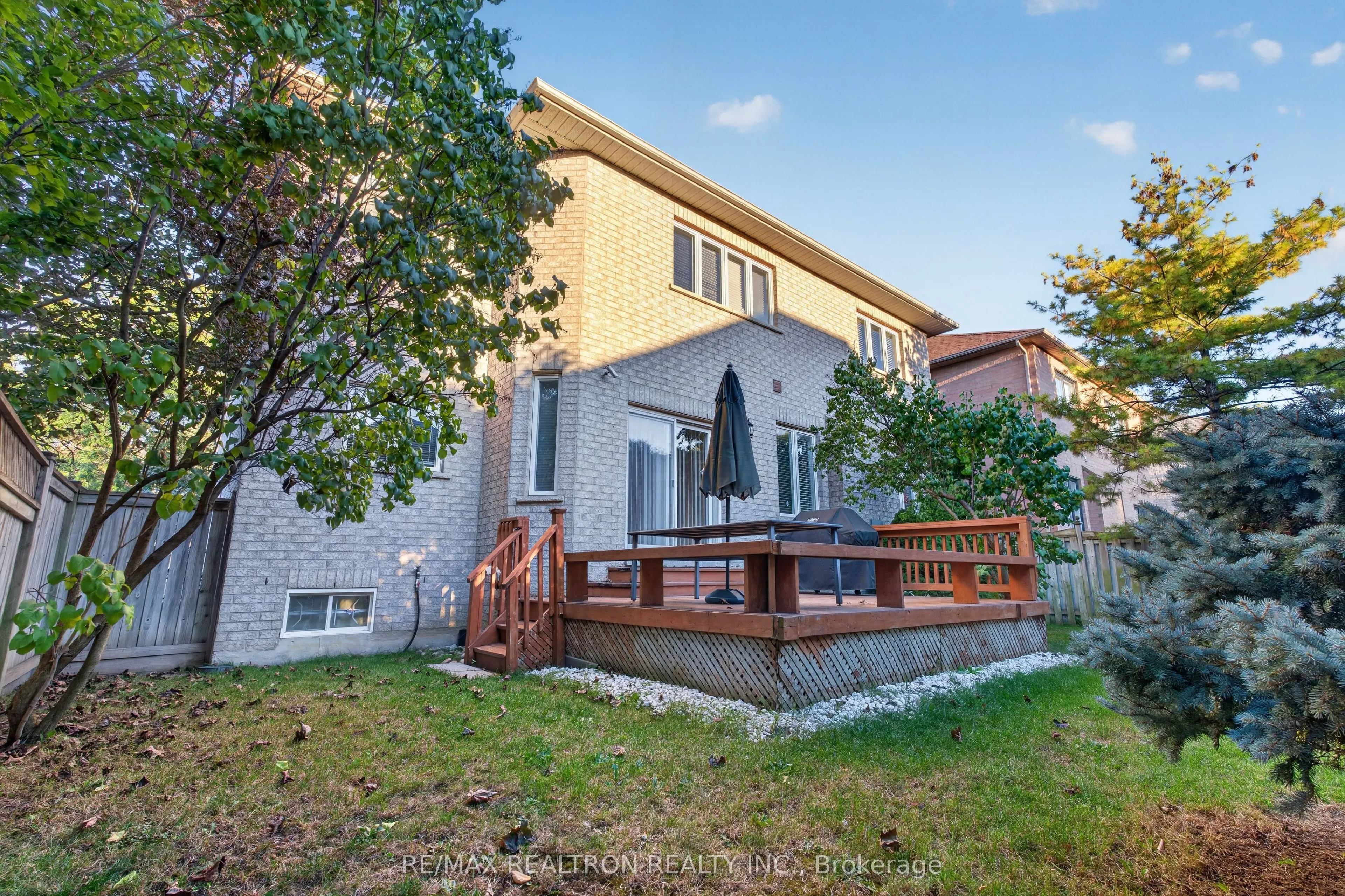 12 Loudon Crescent
