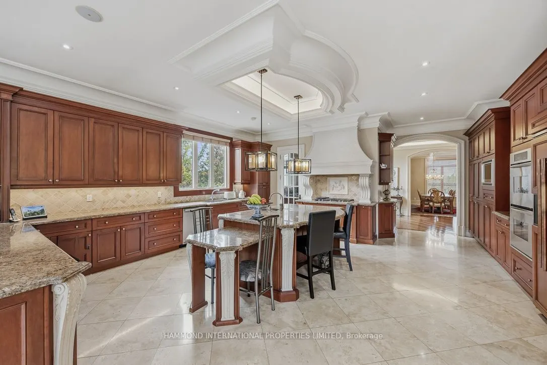 776 Woodland Acres Crescent