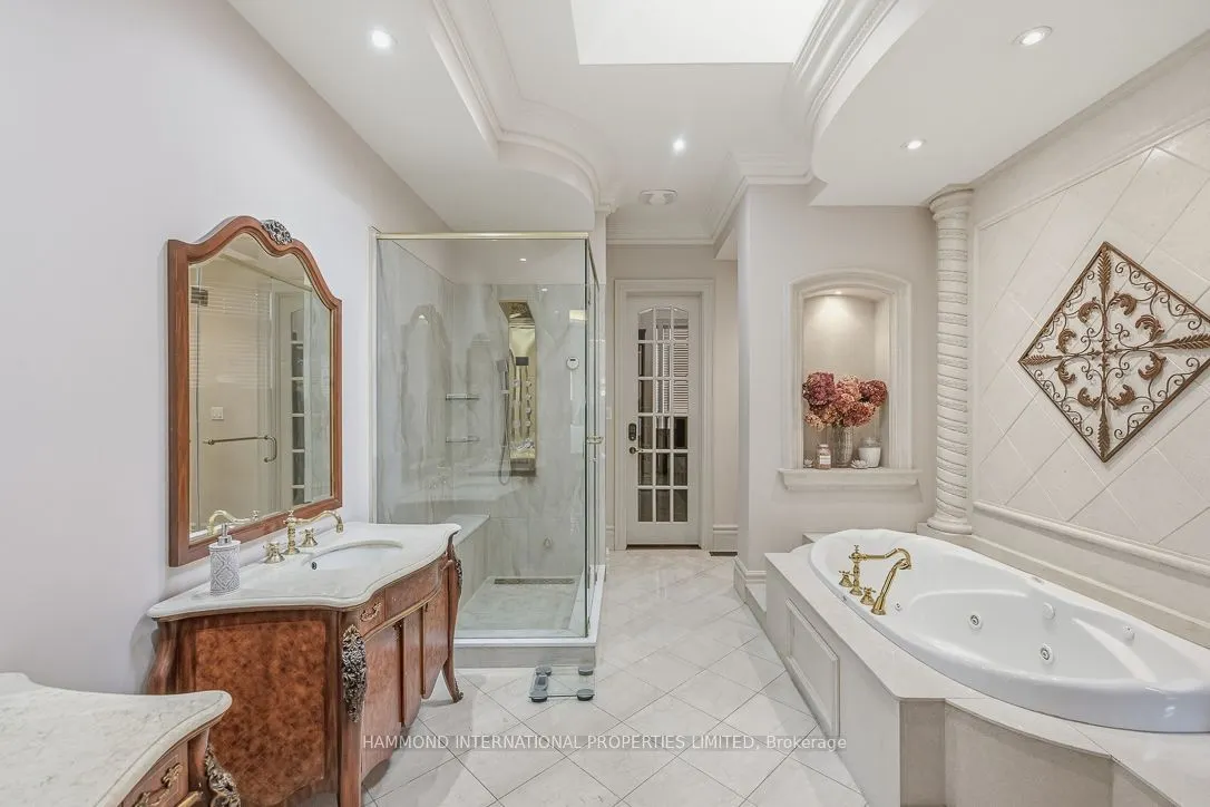 776 Woodland Acres Crescent