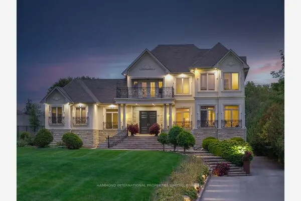 776 Woodland Acres Crescent