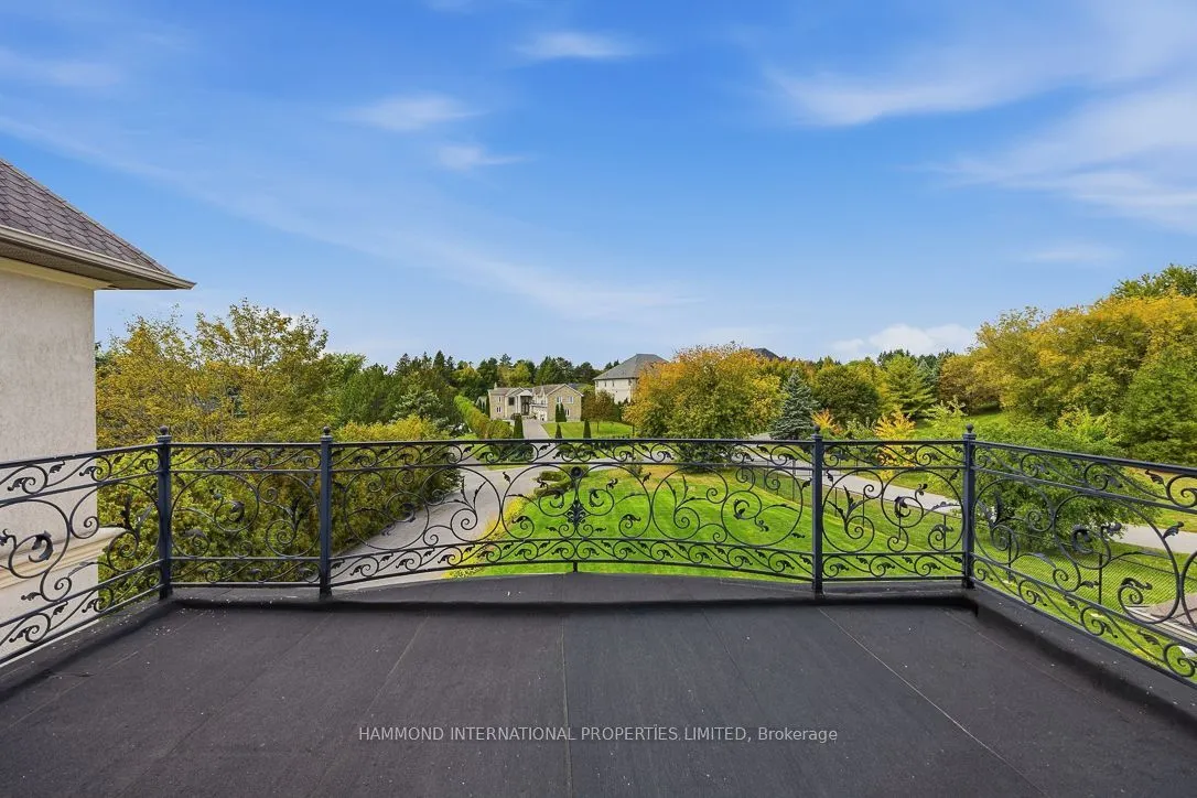 776 Woodland Acres Crescent