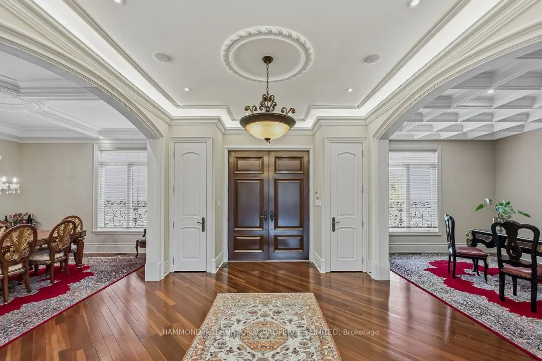 776 Woodland Acres Crescent