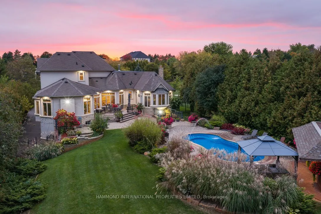 776 Woodland Acres Crescent