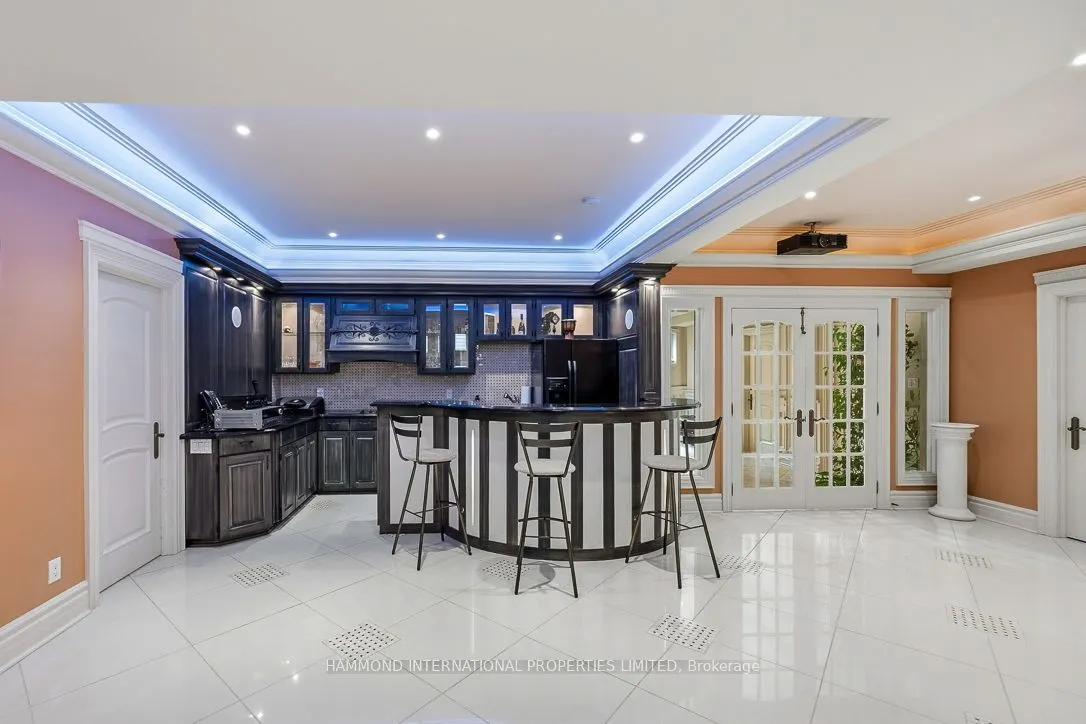776 Woodland Acres Crescent