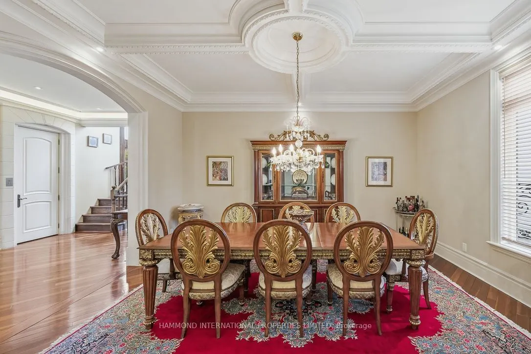 776 Woodland Acres Crescent