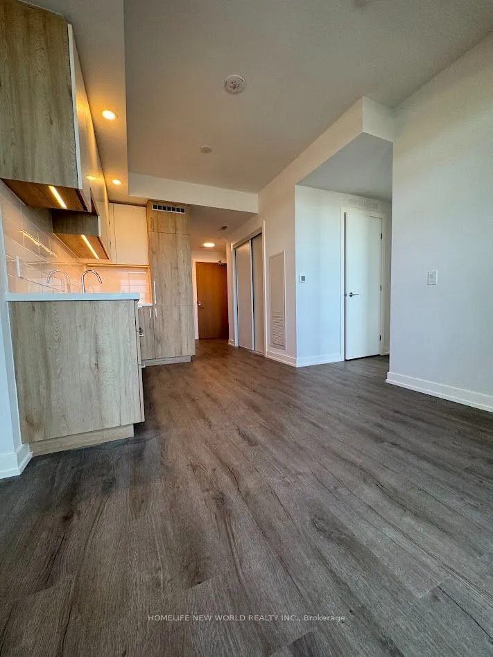 5 Meadowdale Road #2203