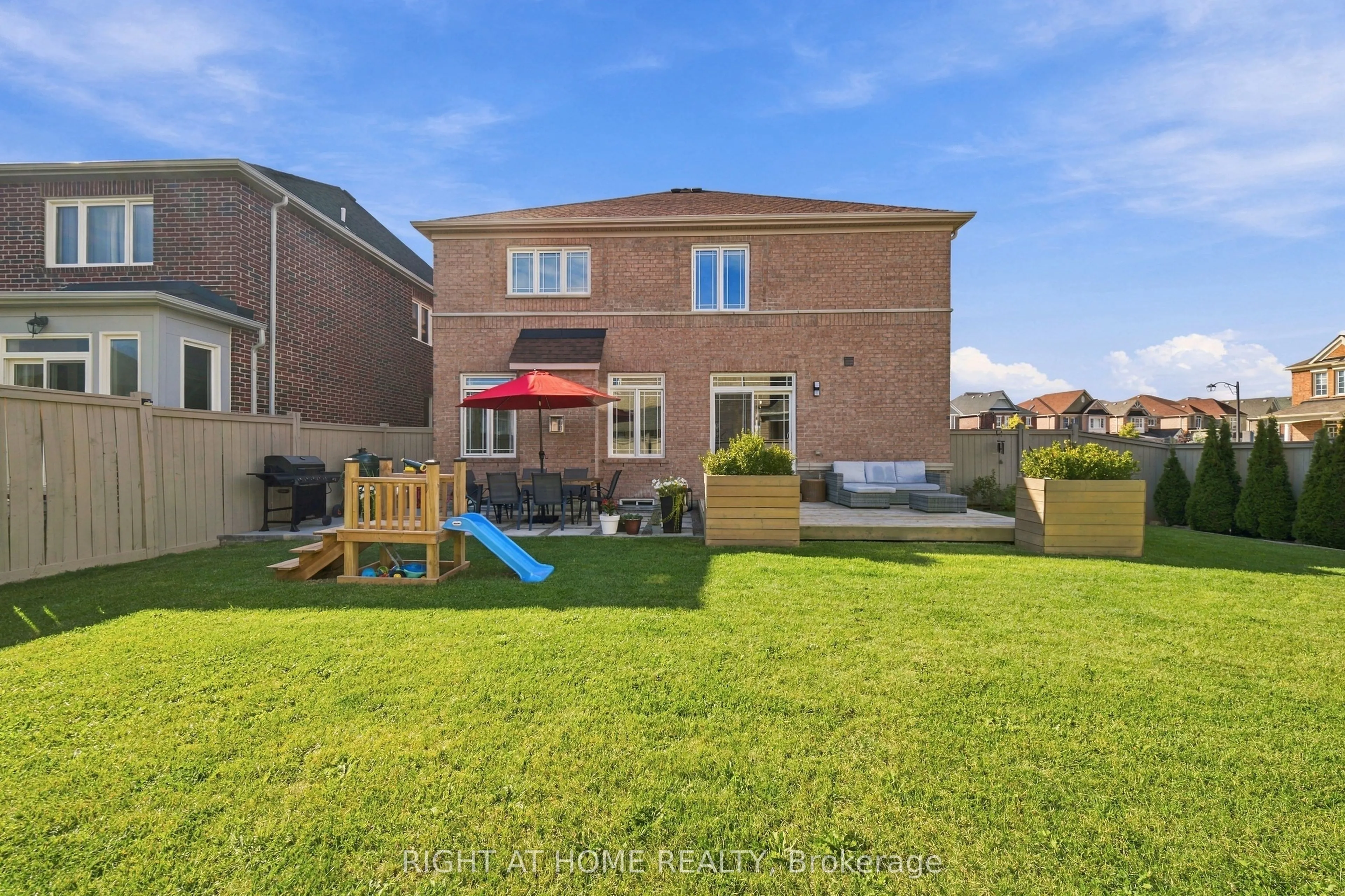 218 Blue Dasher Boulevard