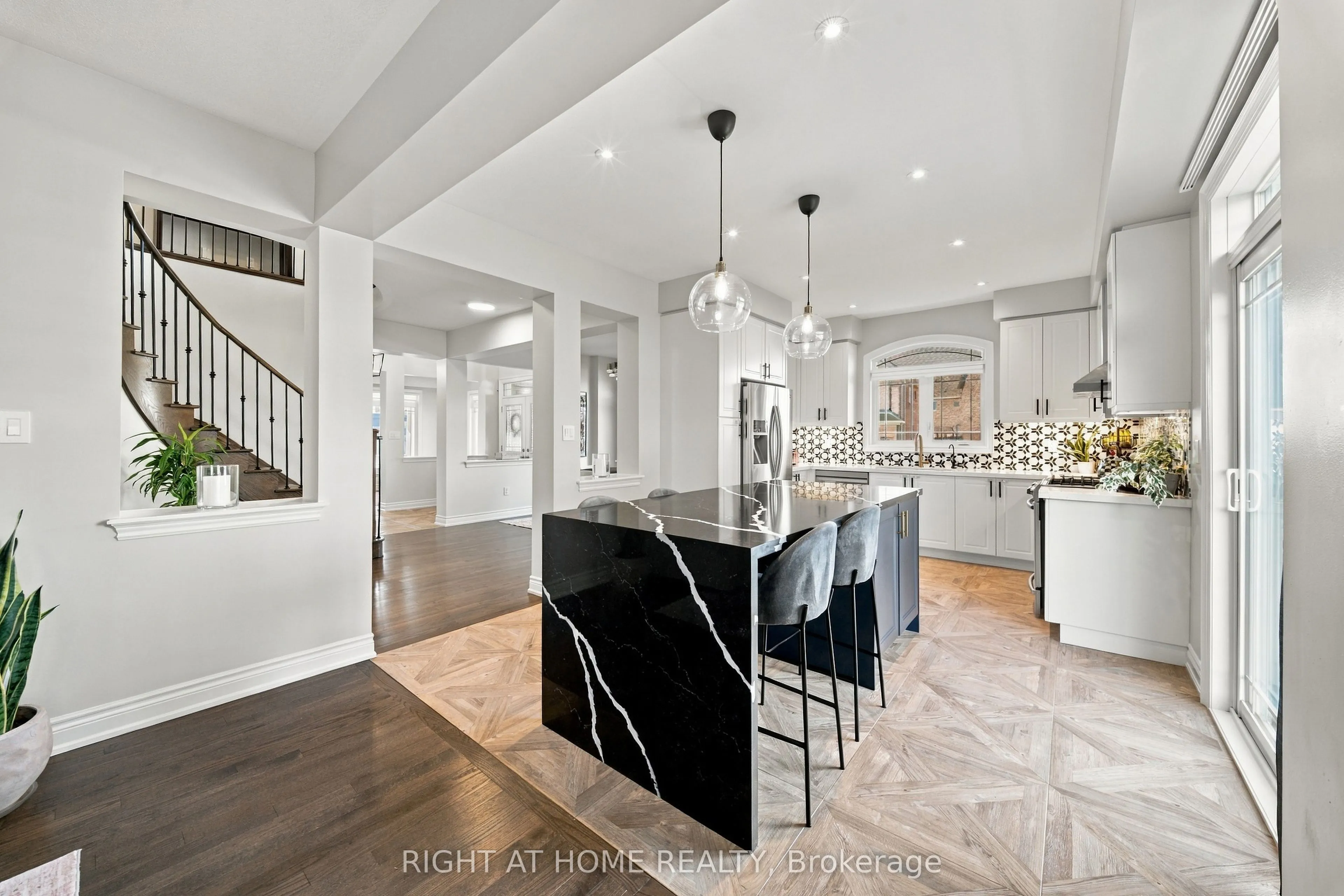 218 Blue Dasher Boulevard