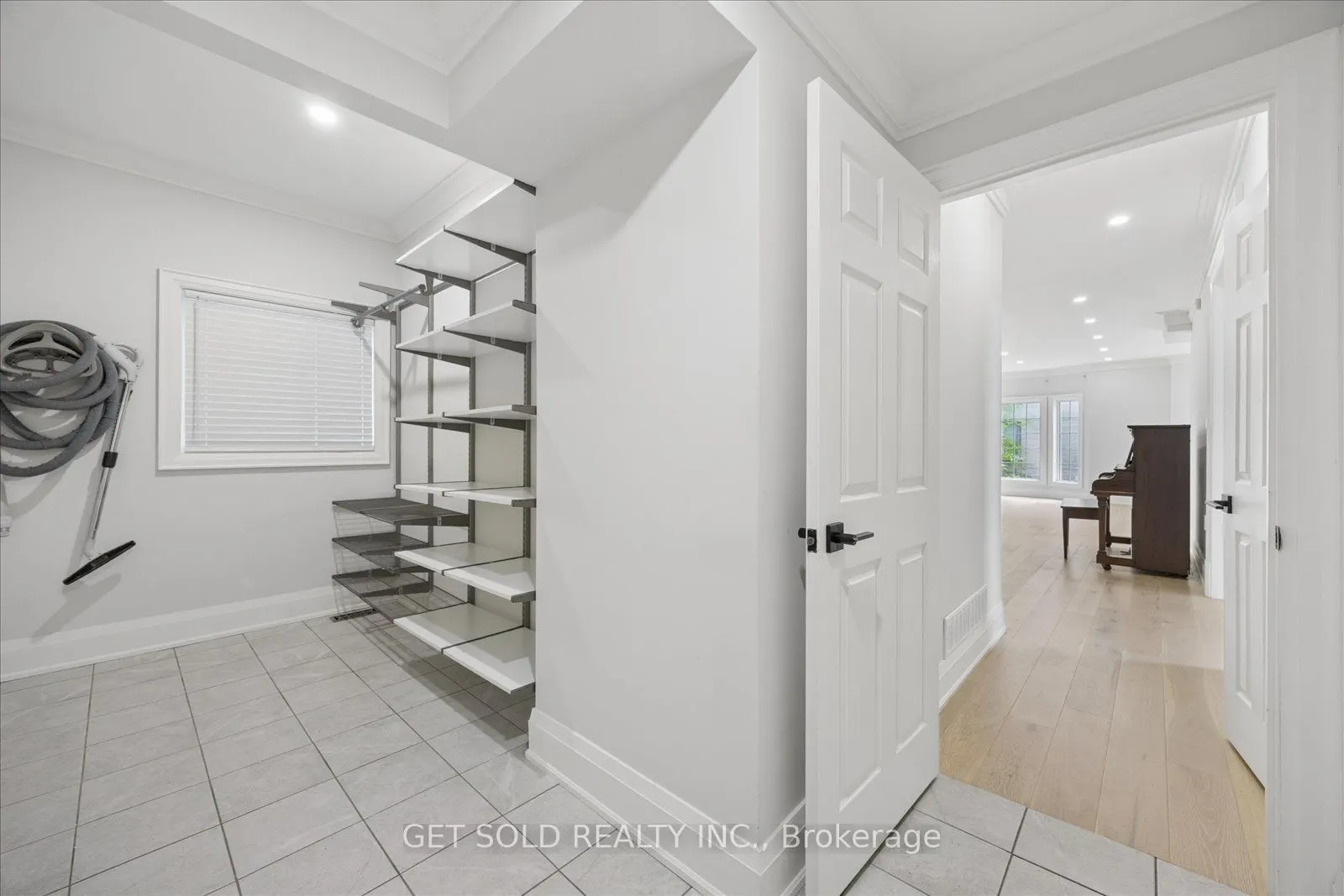49 Pearson Avenue