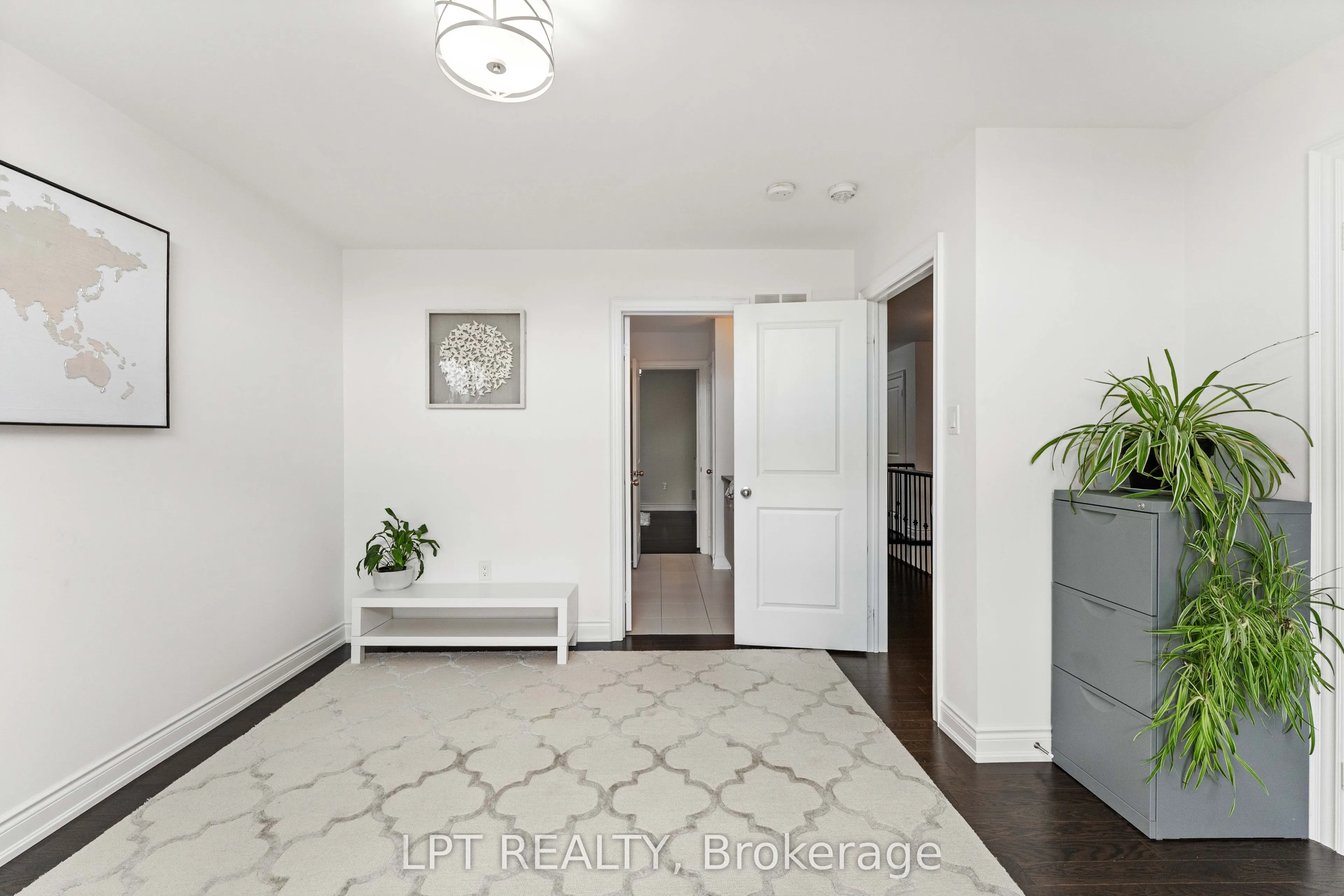 20 Manor Forest Road