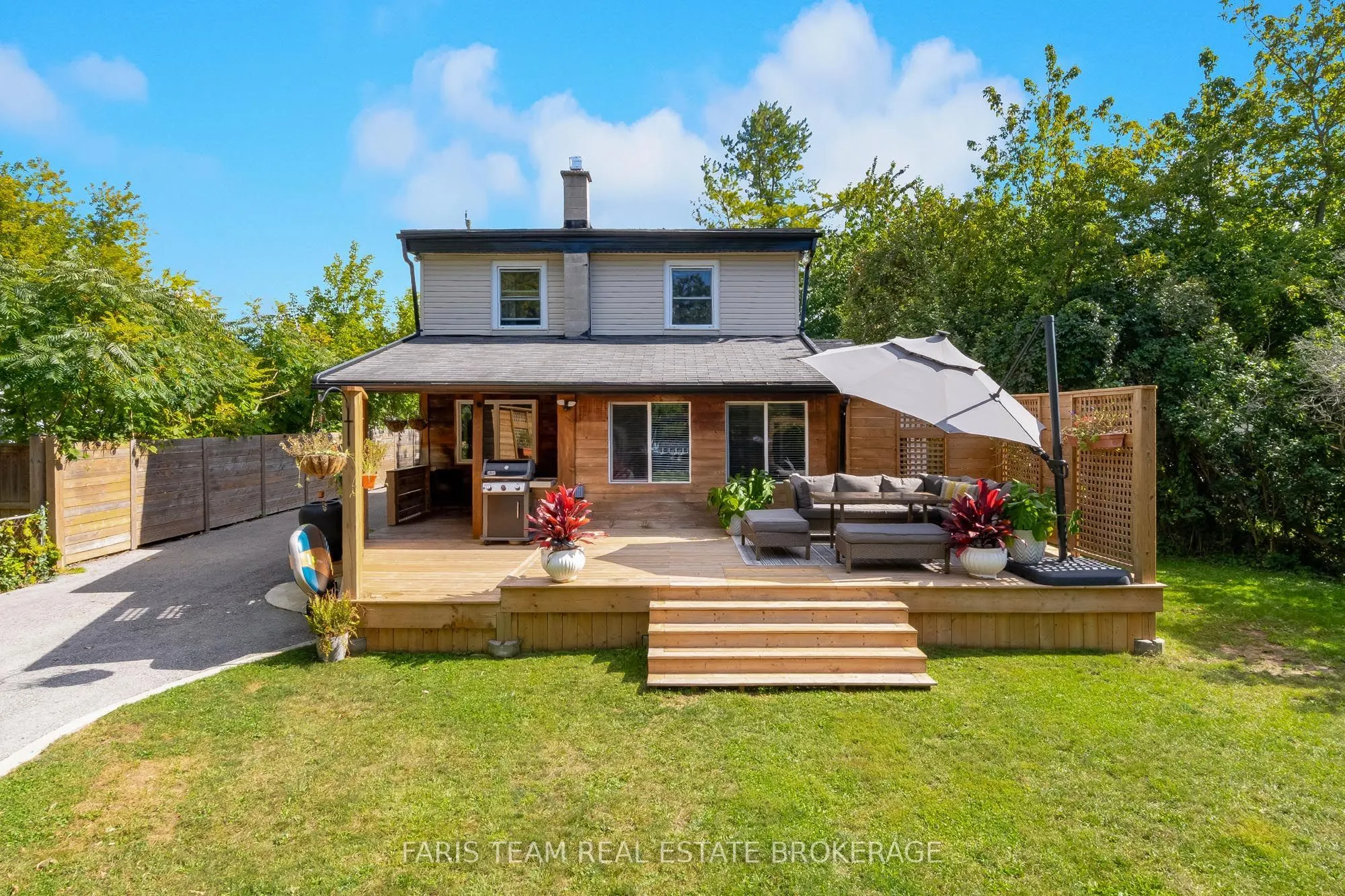 1020 Ewart Street