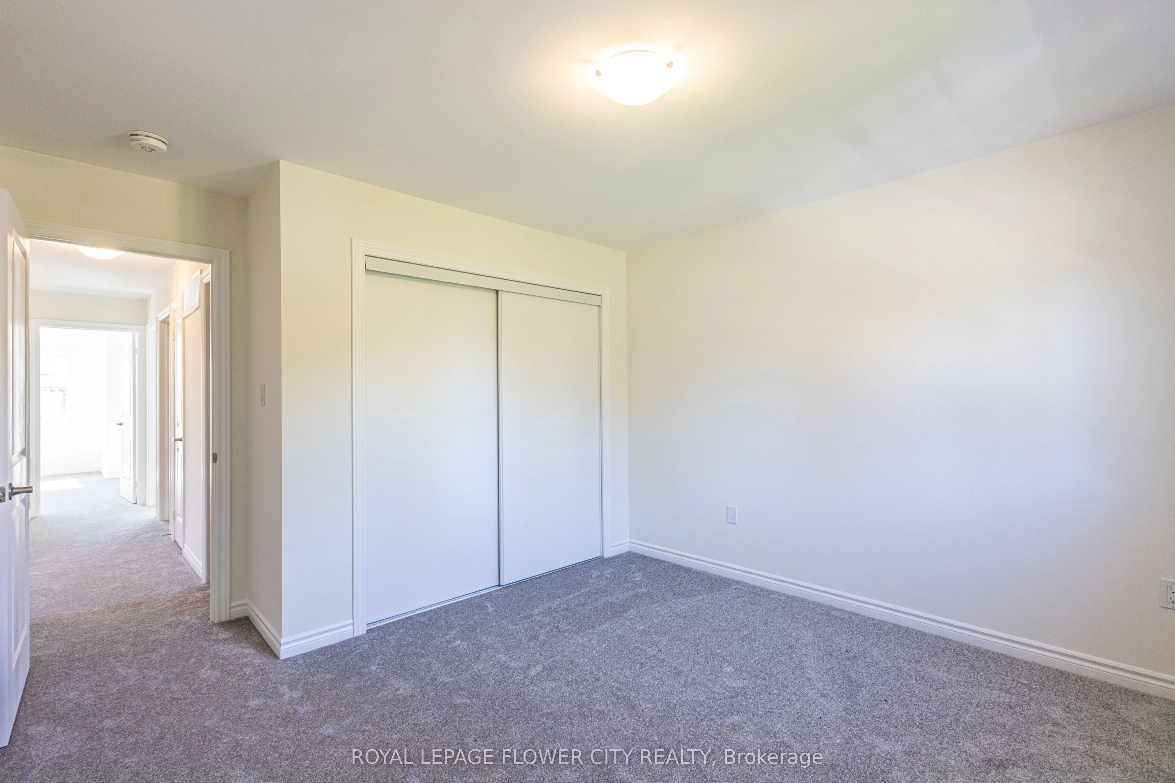 16 Ravenscraig Place #12