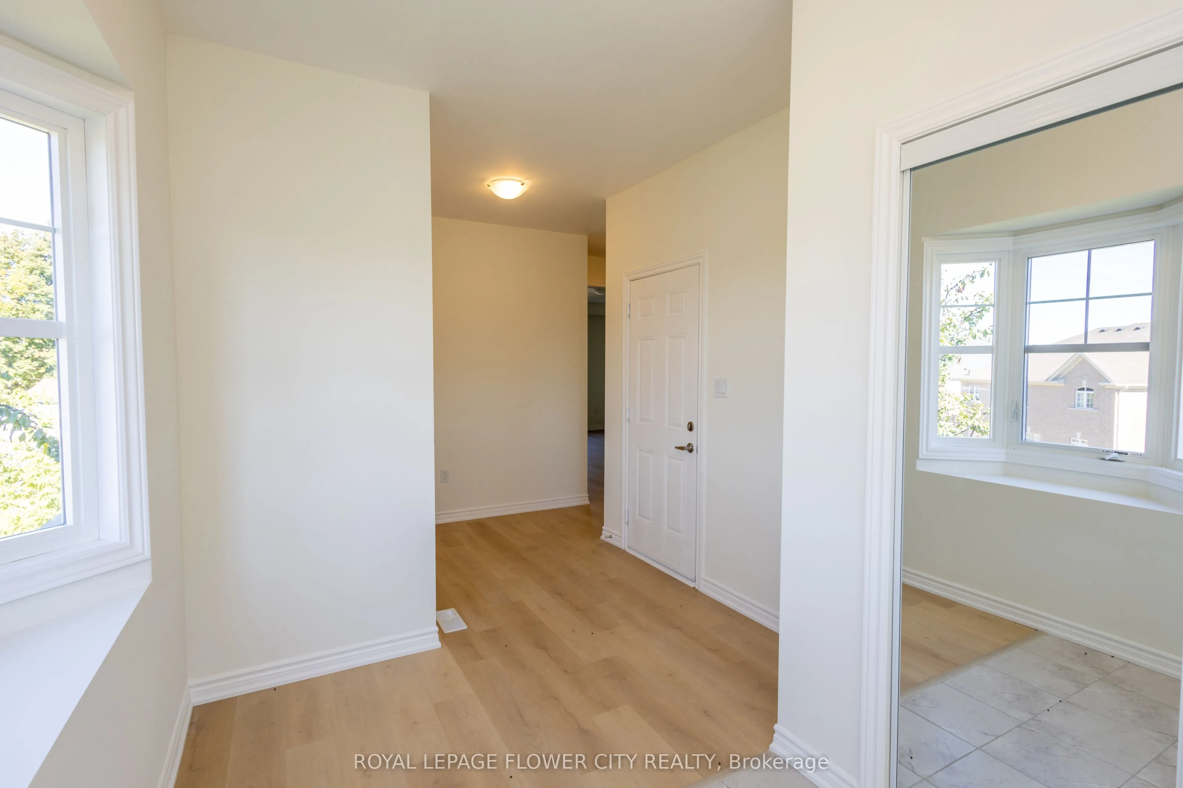 16 Ravenscraig Place #12
