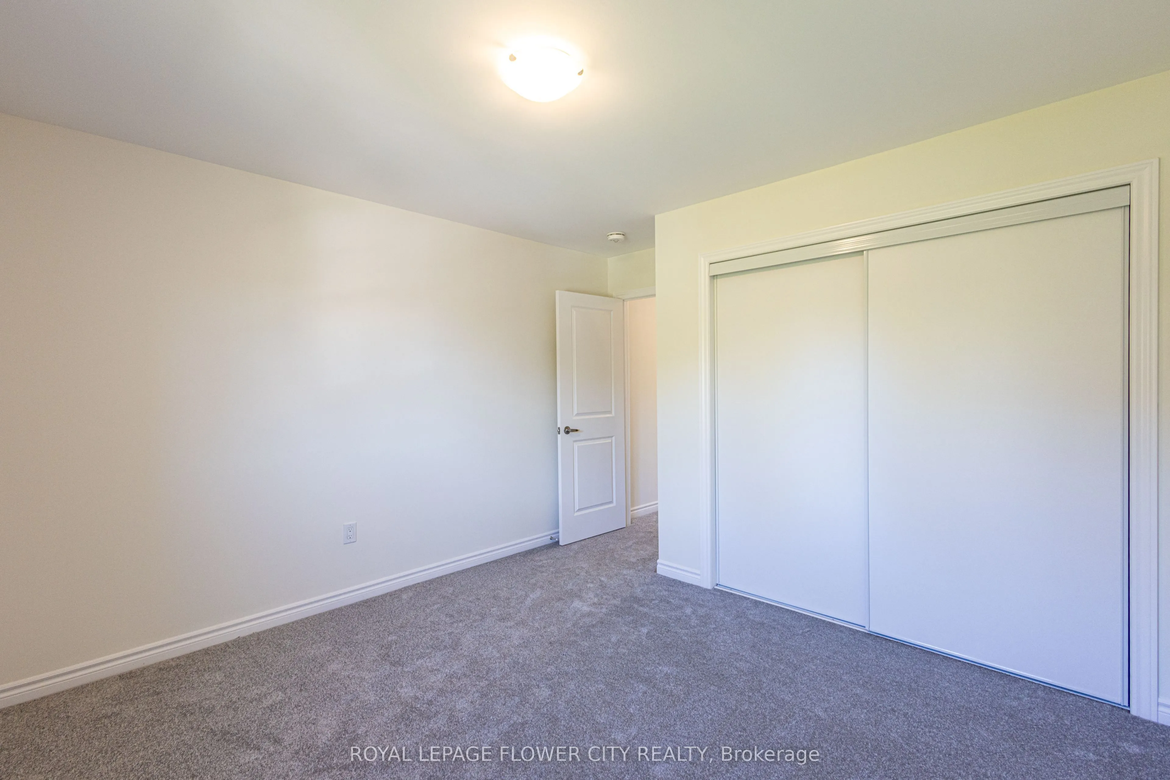 16 Ravenscraig Place #12