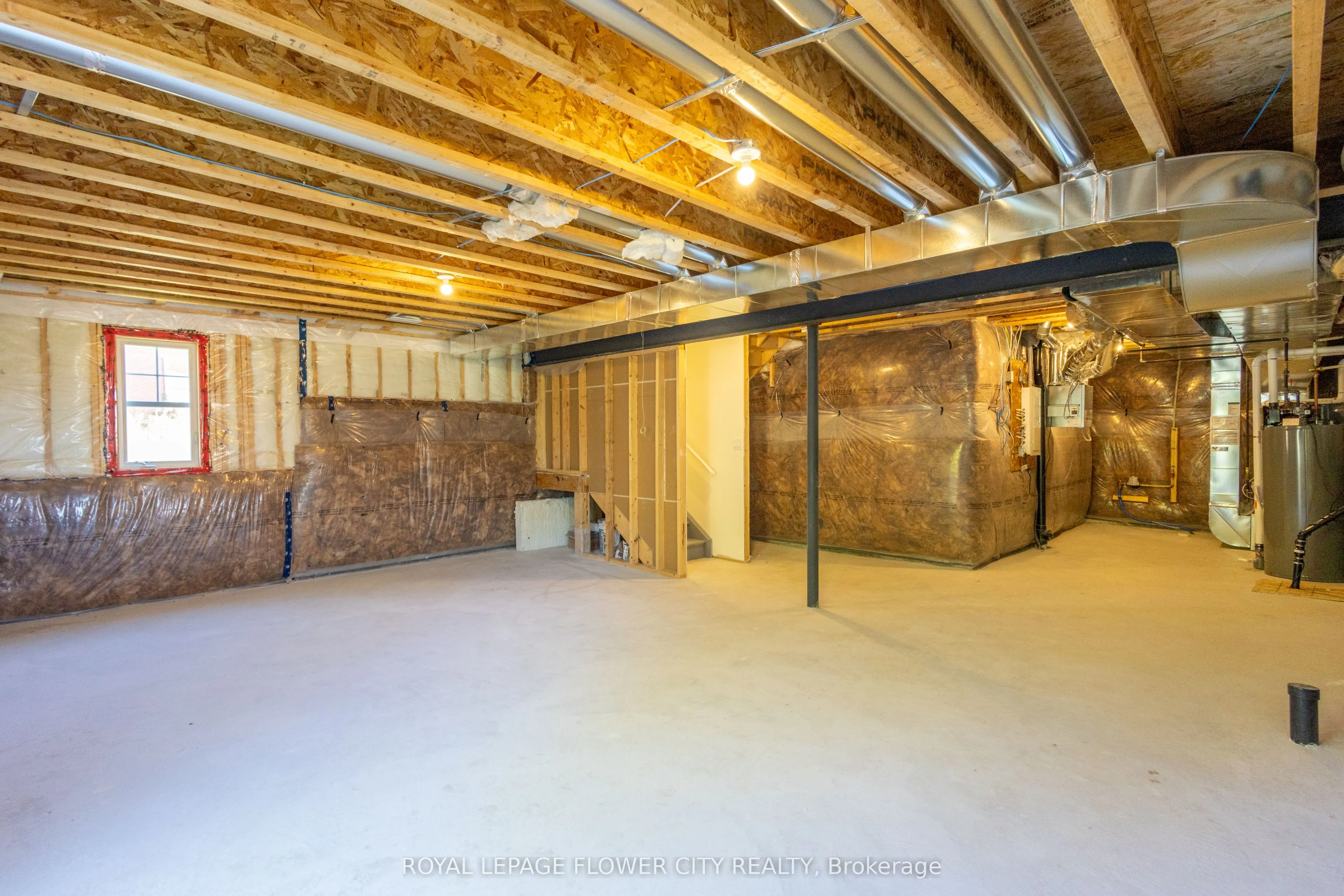 16 Ravenscraig Place #12
