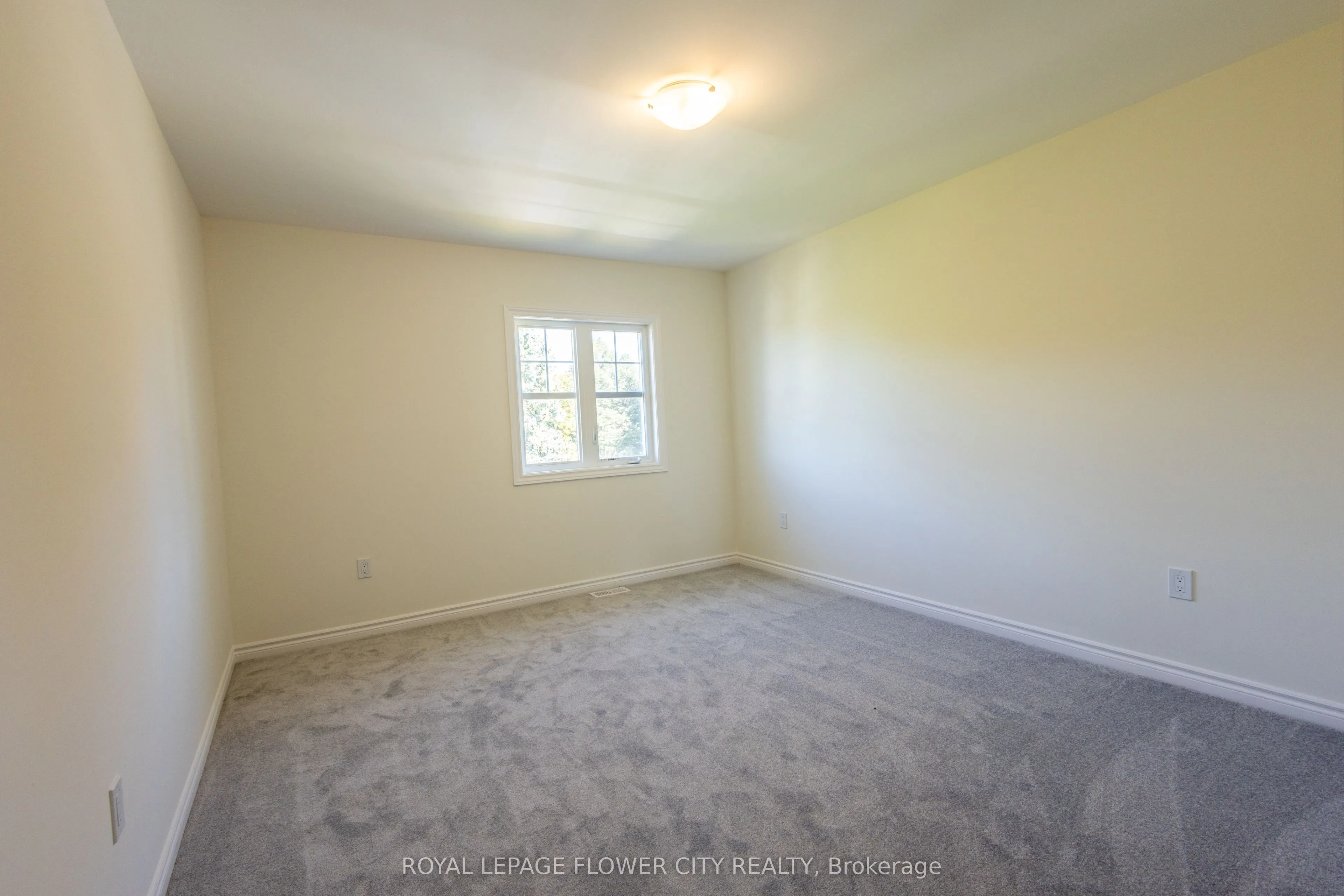 16 Ravenscraig Place #12