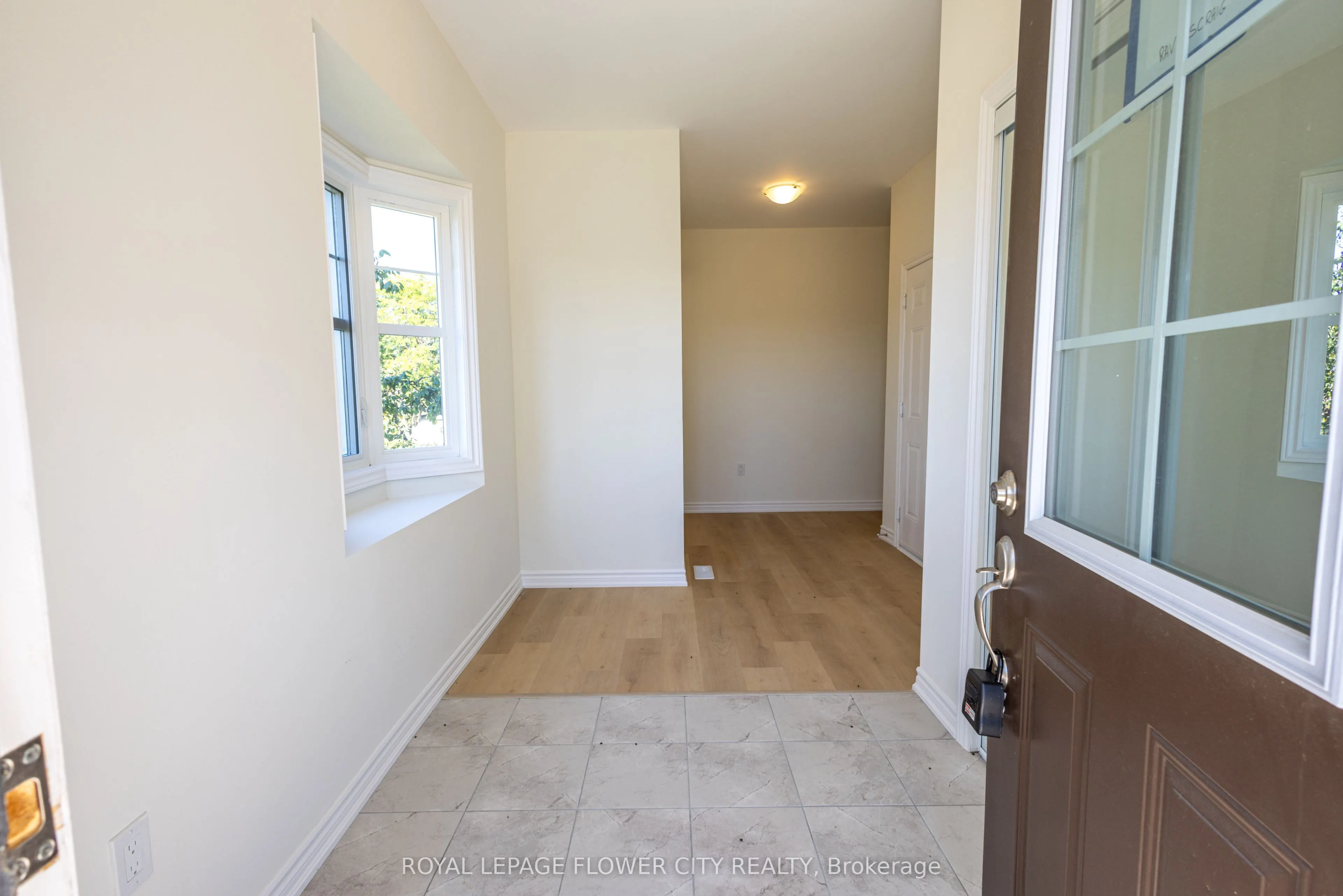 16 Ravenscraig Place #12