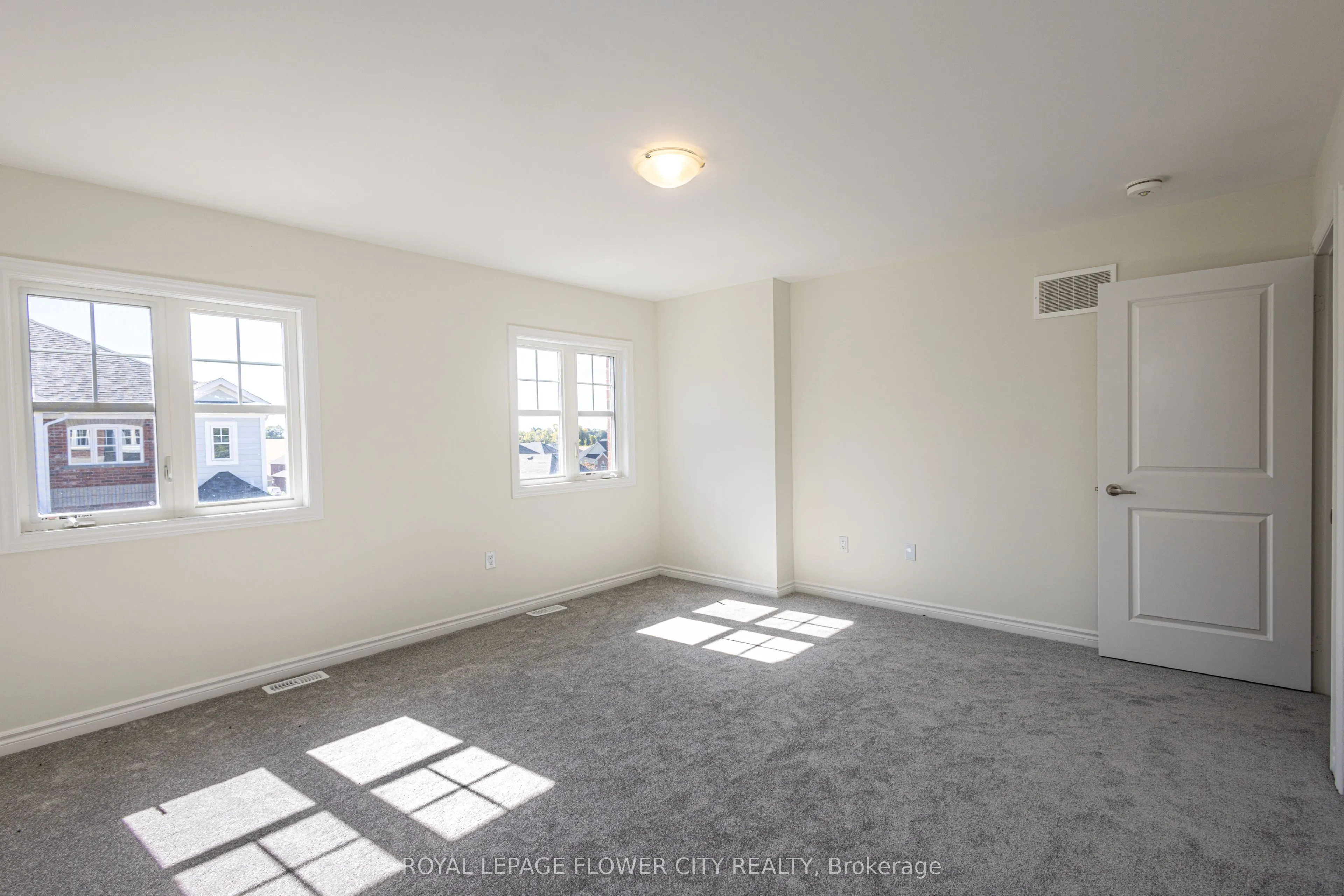 16 Ravenscraig Place #12