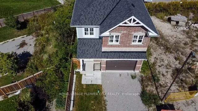 16 Ravenscraig Place #12
