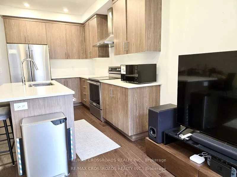 12 SCHMELTZER Crescent