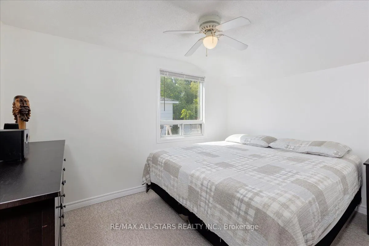 27182 Woodbine Avenue