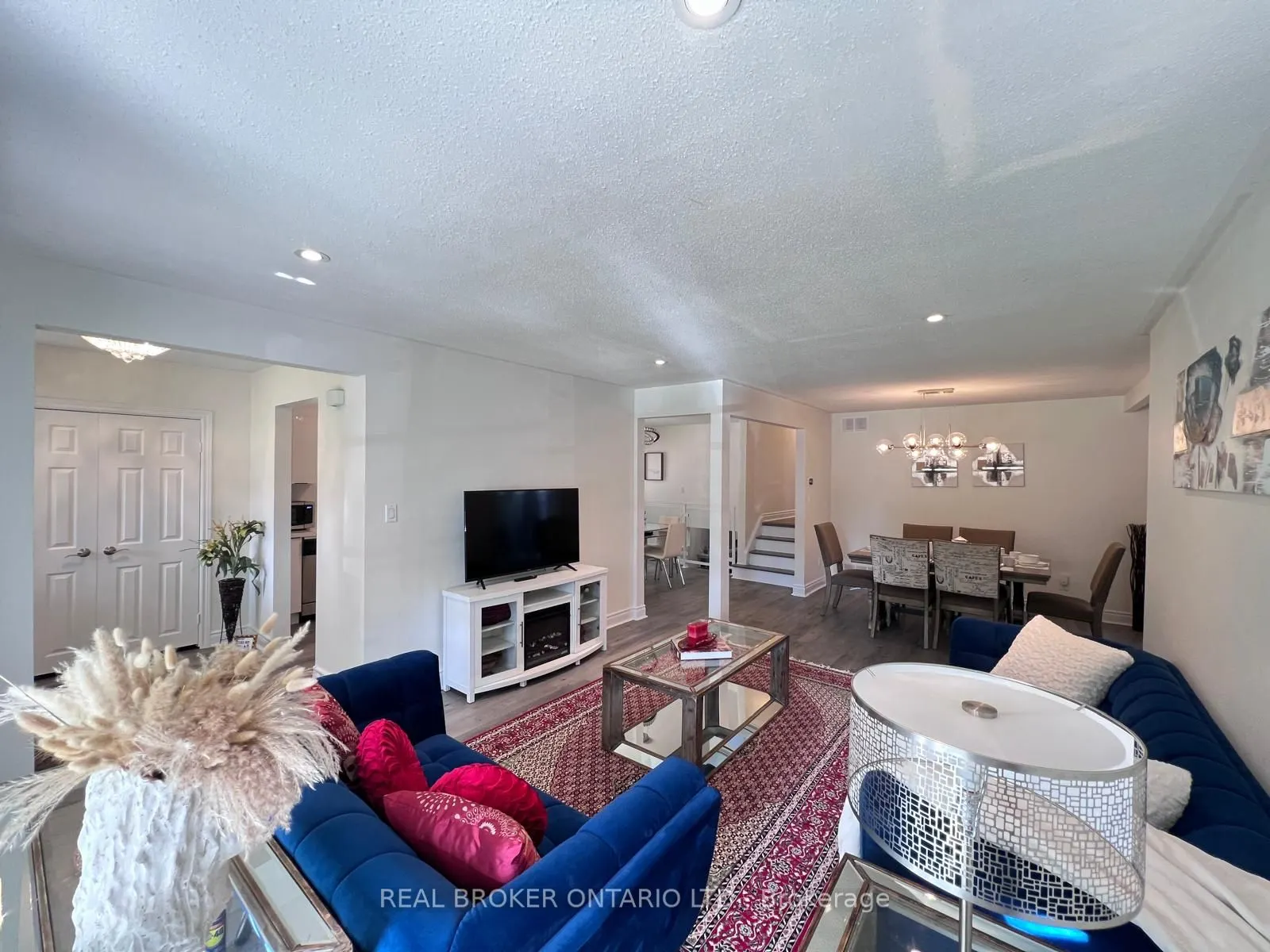 105 Fred Varley Drive