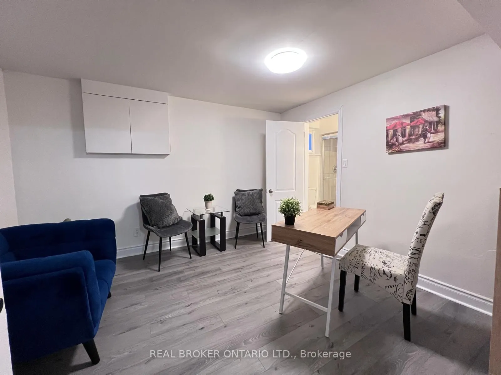 105 Fred Varley Drive