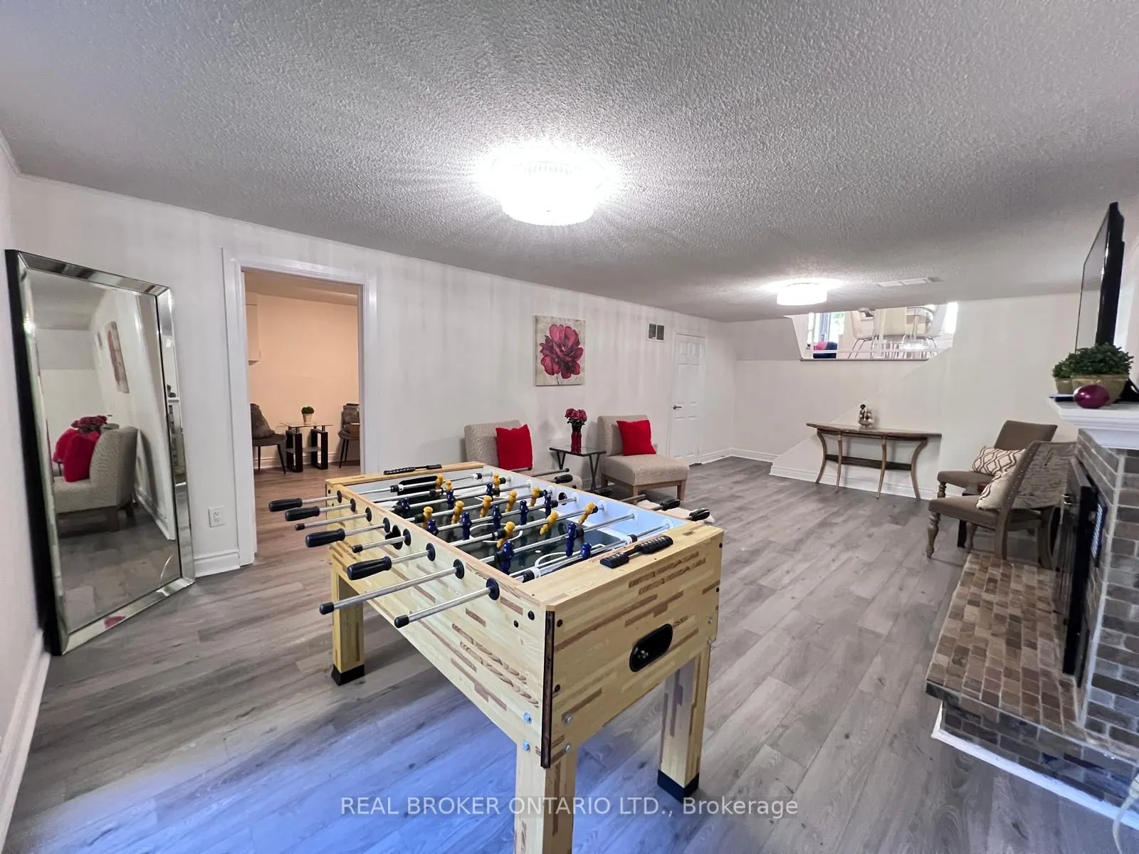 105 Fred Varley Drive