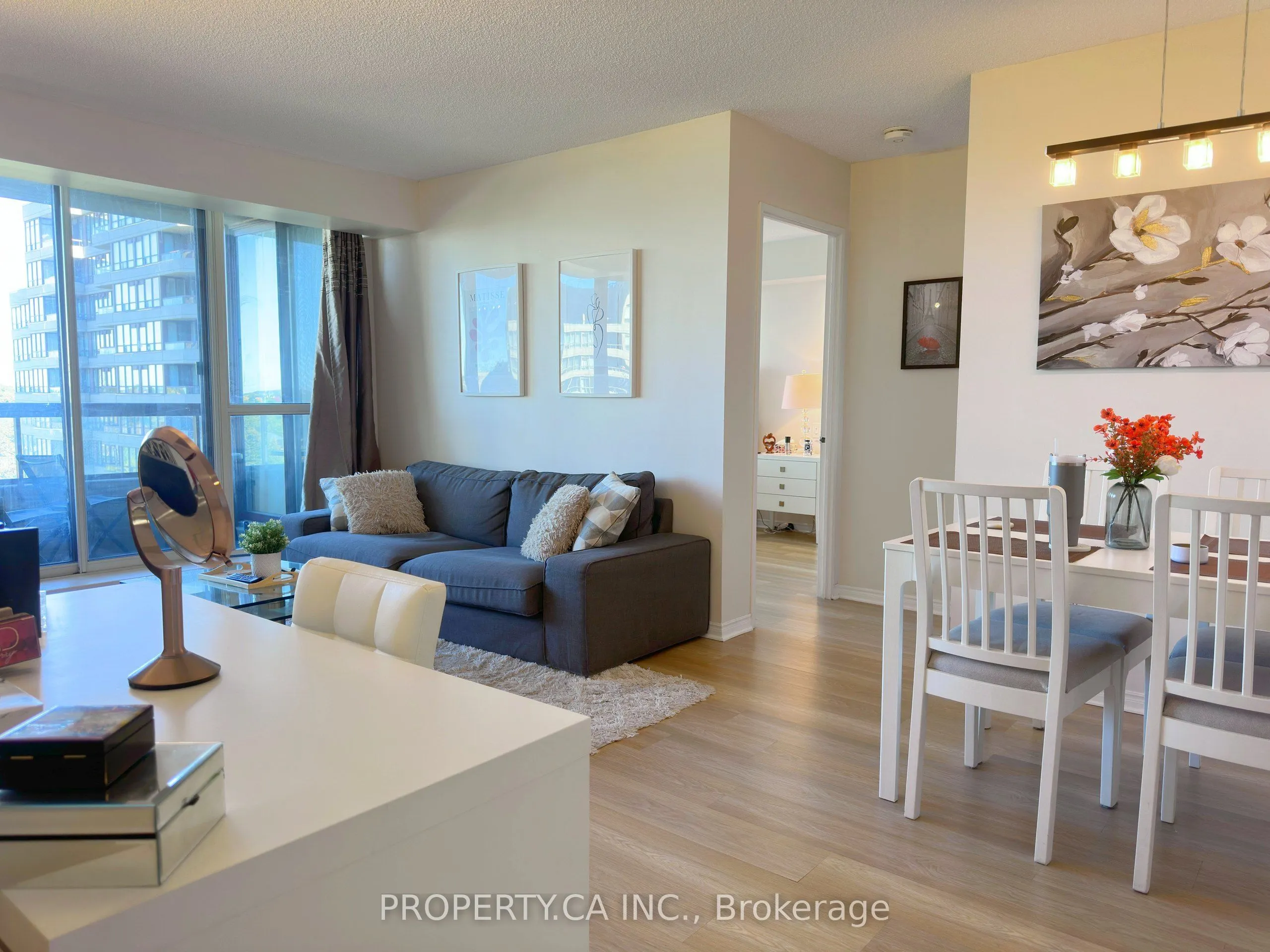 91 Townsgate Drive #701